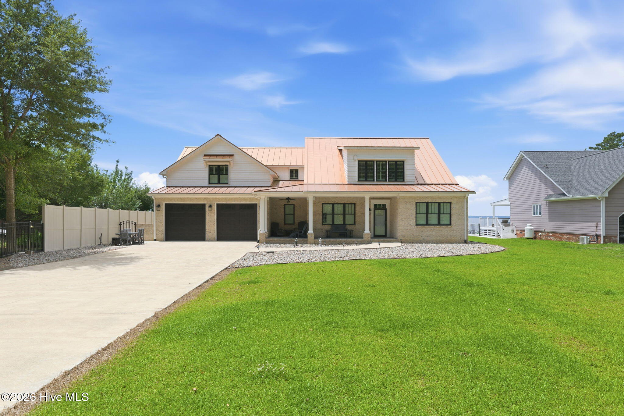 685 Raymond Road