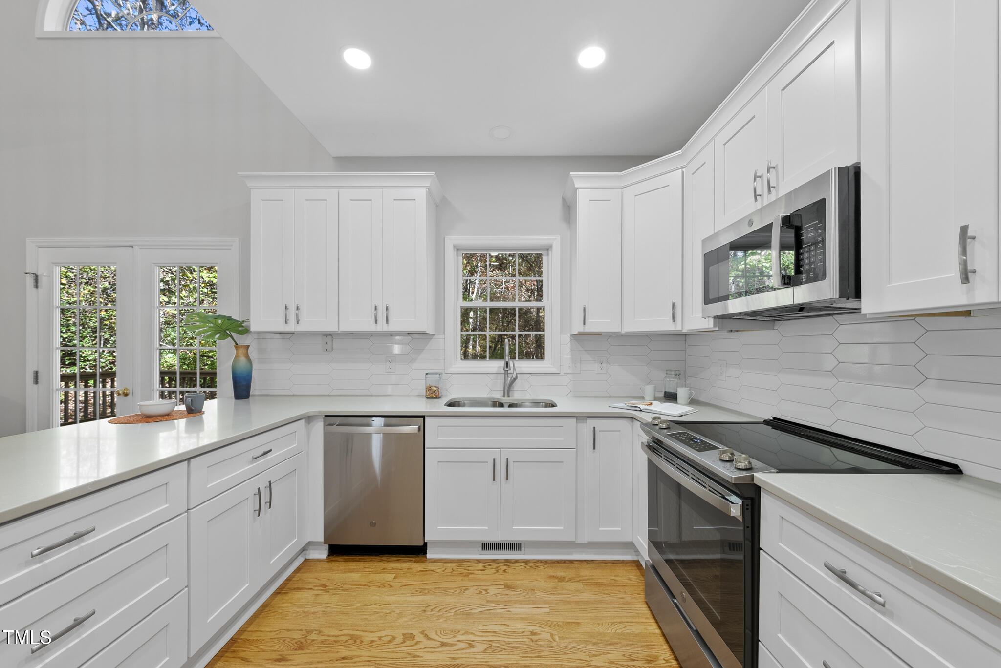 801 Jamestown Road