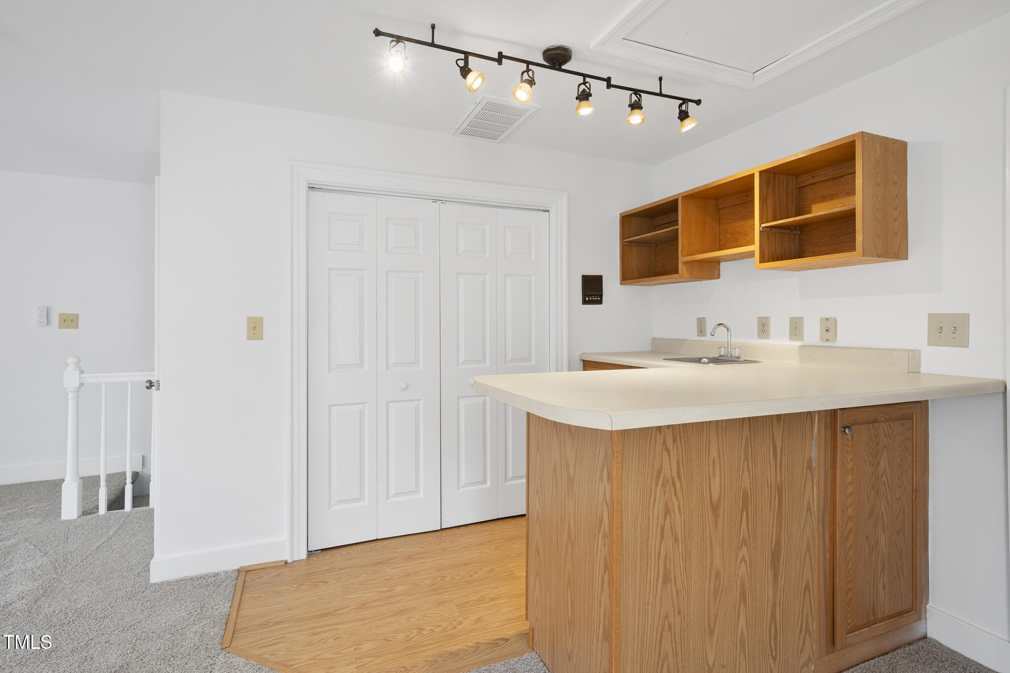 1800 Deer Fern Drive