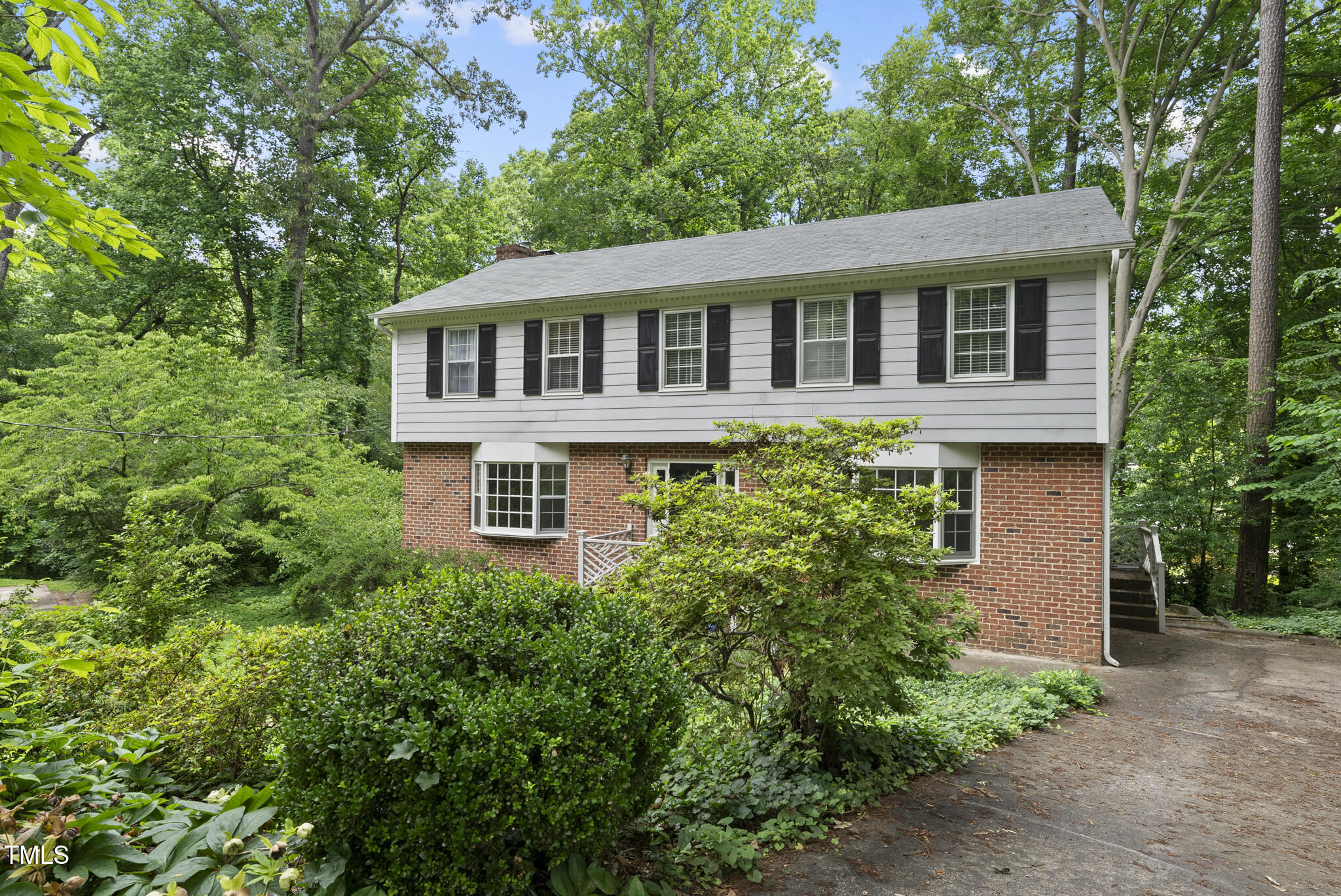 2004 Beecham Circle