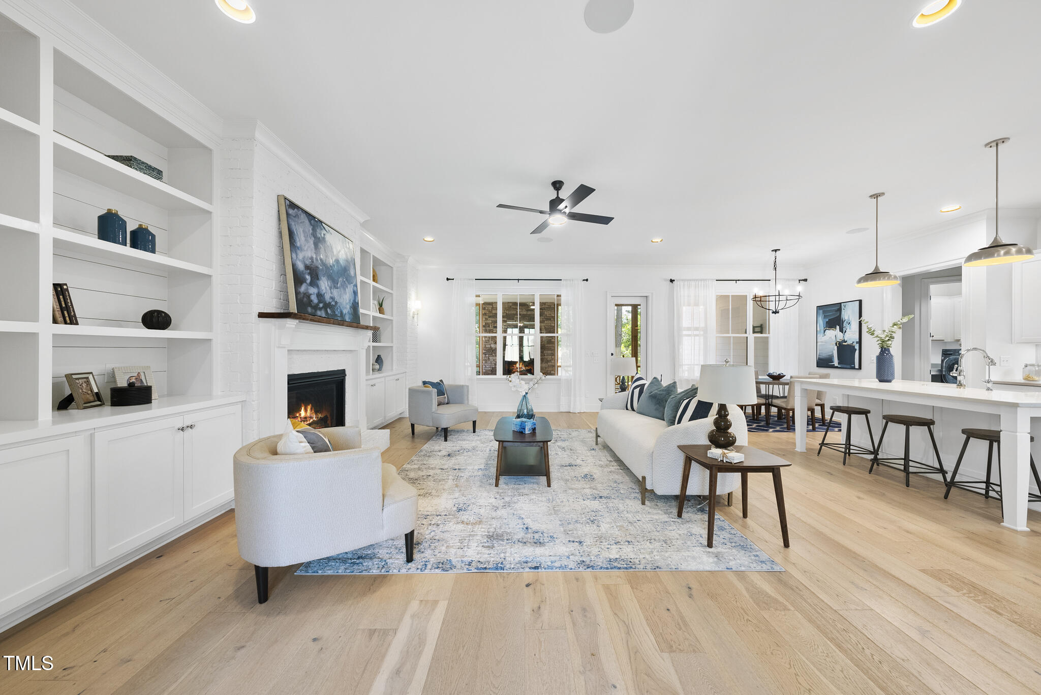 2073 Amalfi Place