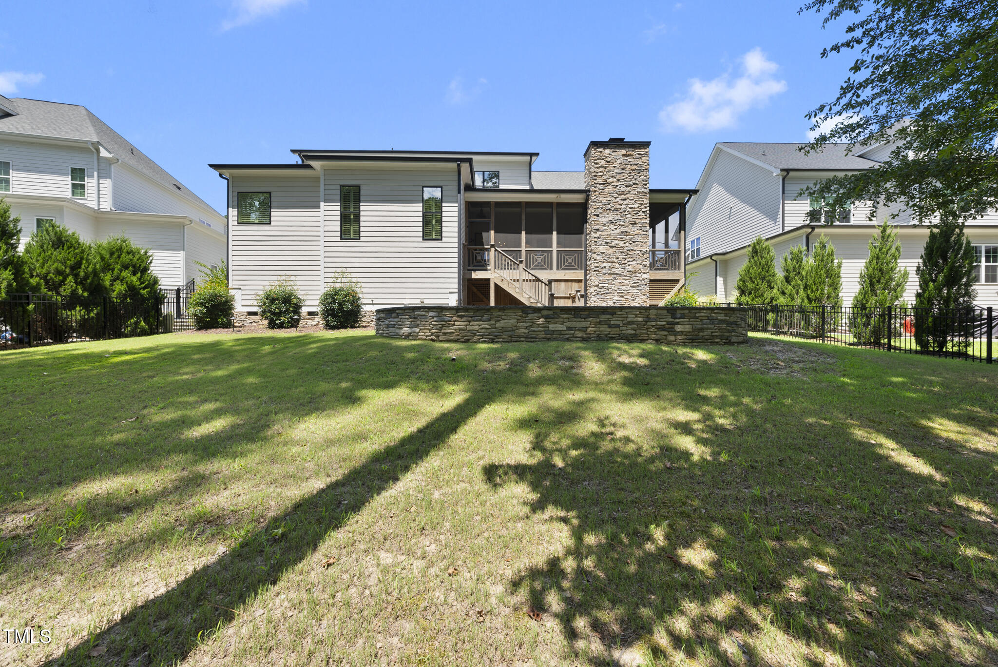 2073 Amalfi Place
