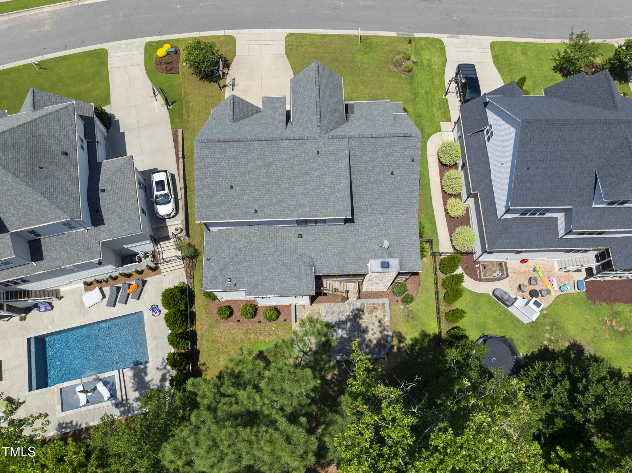 2073 Amalfi Place