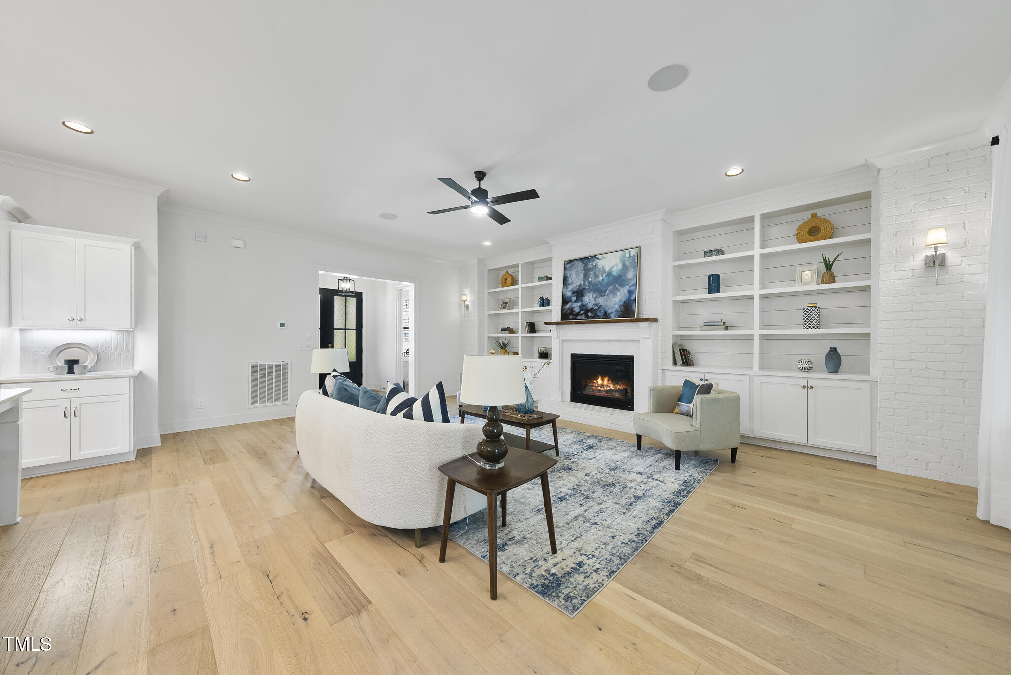 2073 Amalfi Place
