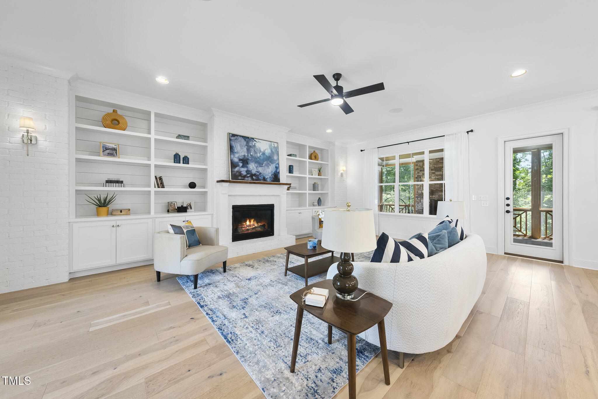 2073 Amalfi Place