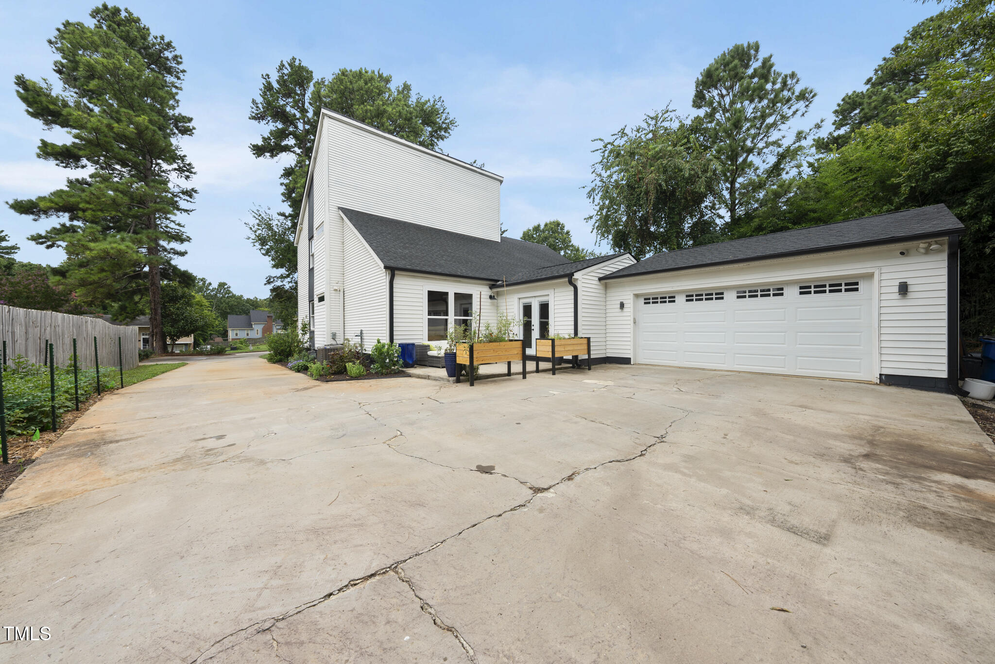 1409 Lions Way
