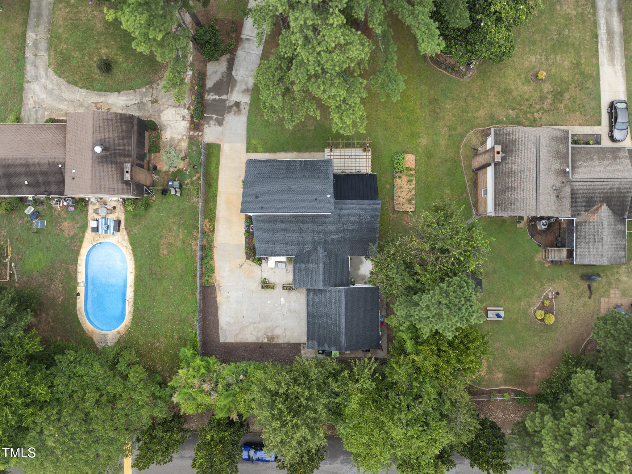 1409 Lions Way