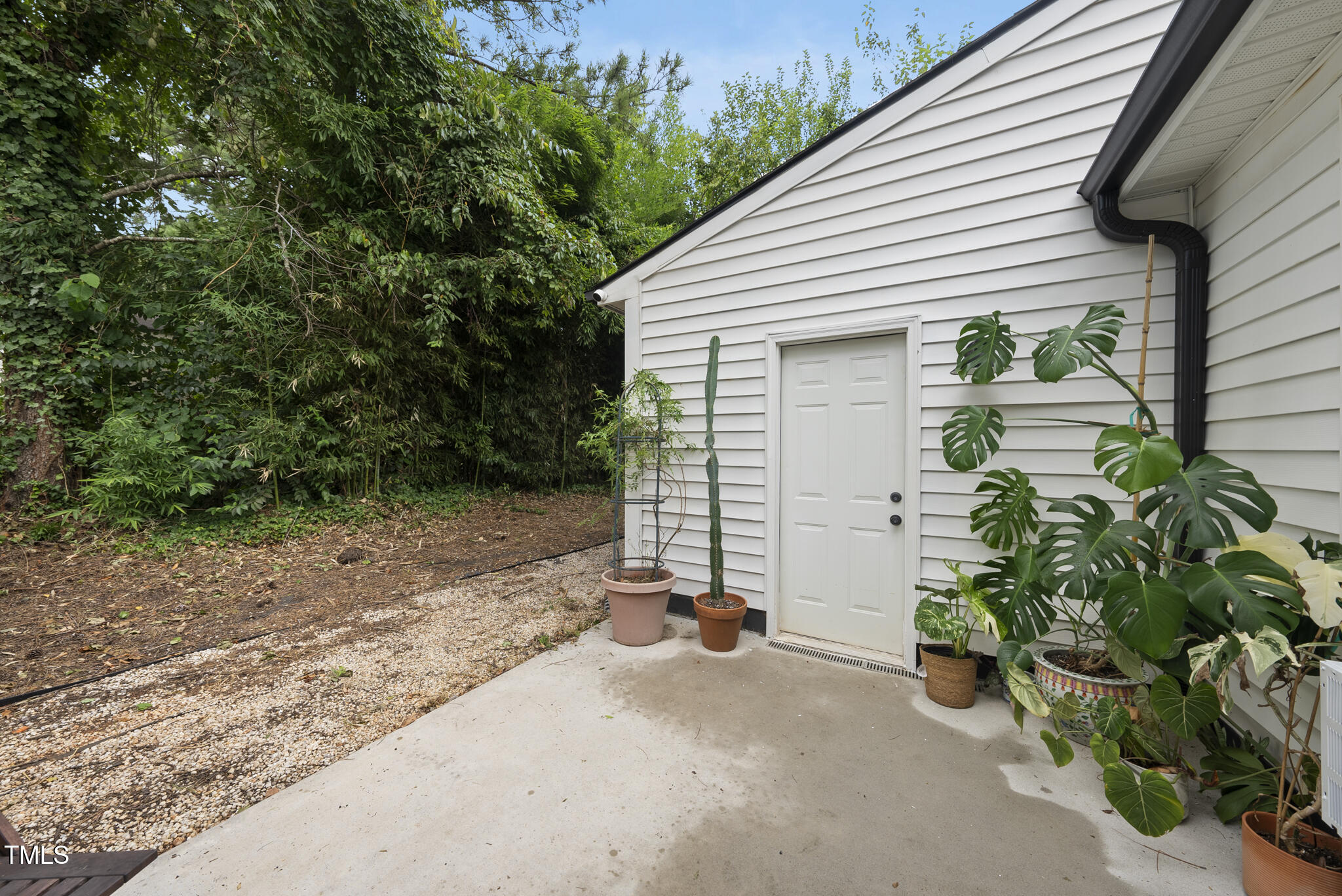 1409 Lions Way