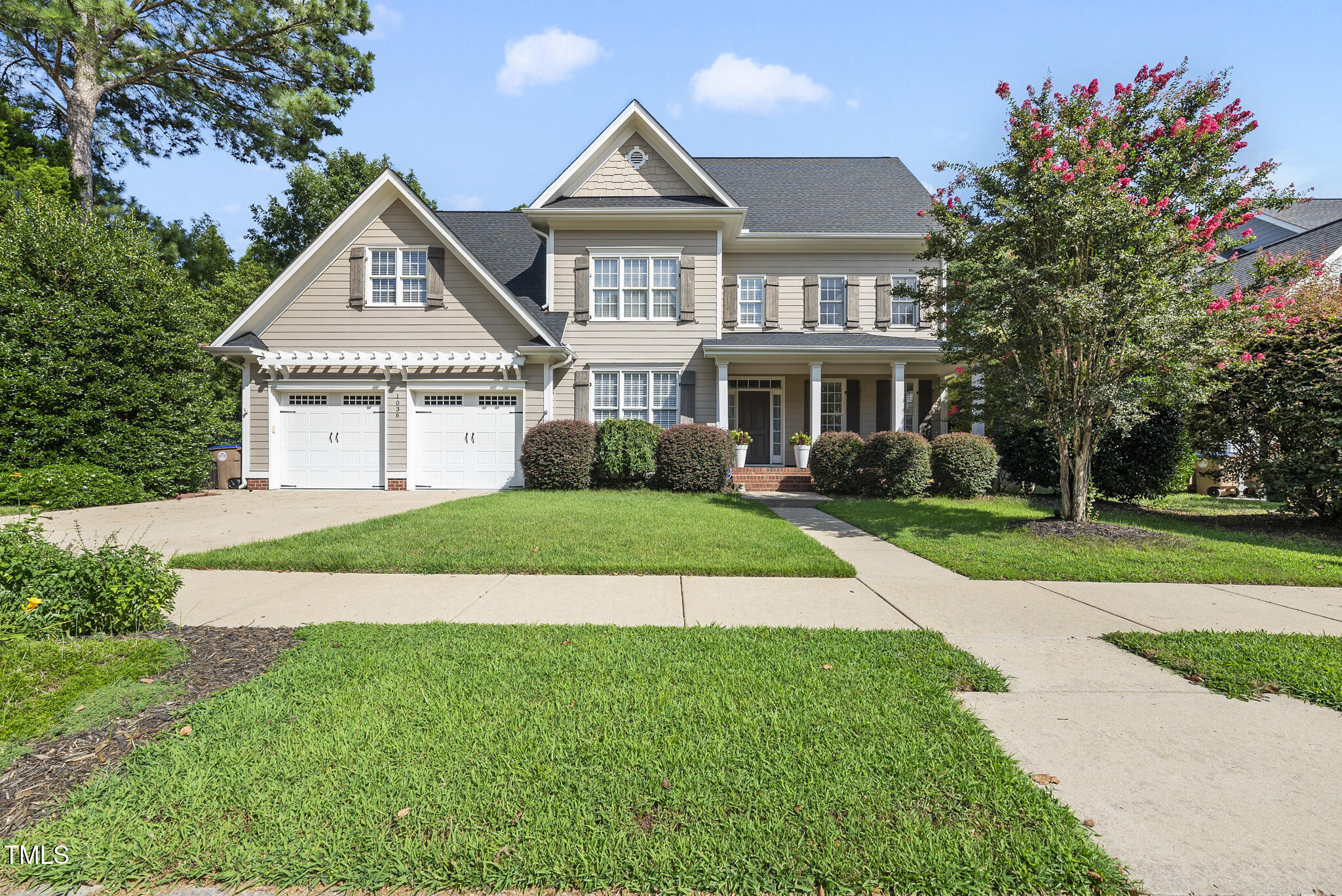 1036 Golden Star Way