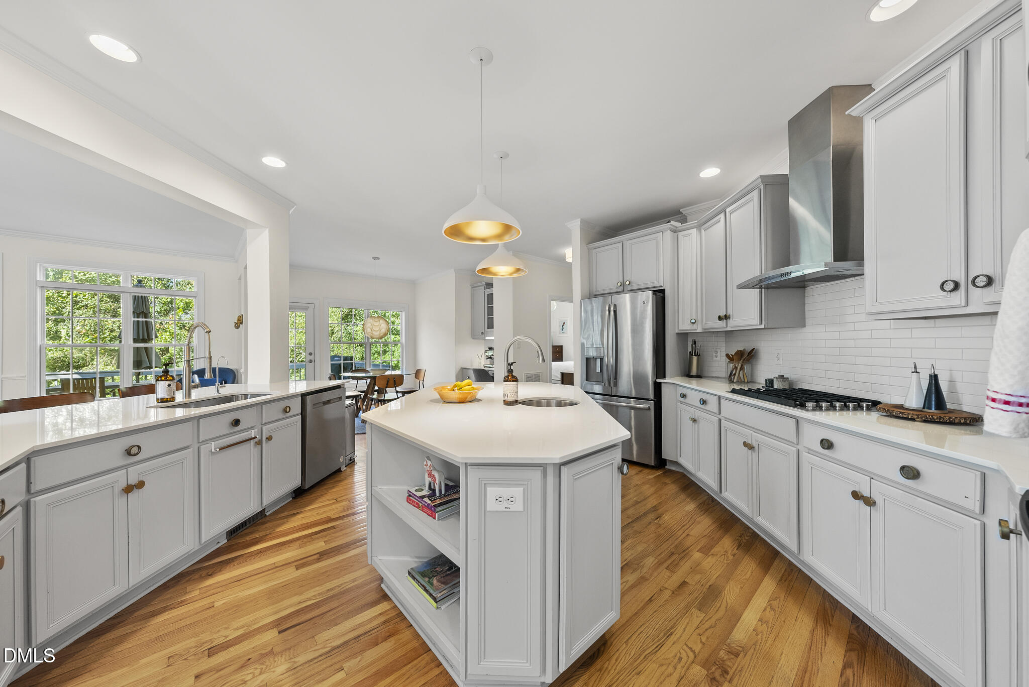 3005 Osterley Street