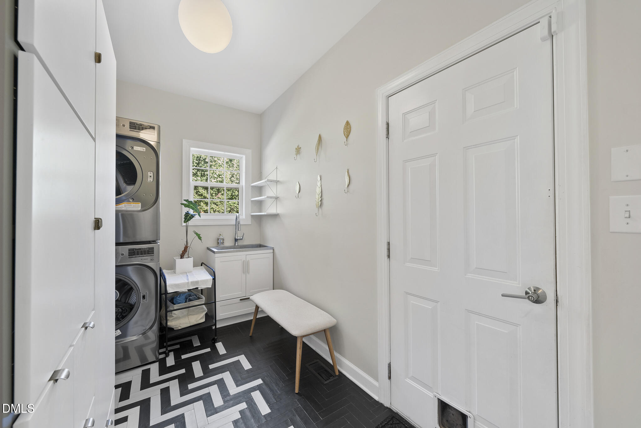 3005 Osterley Street