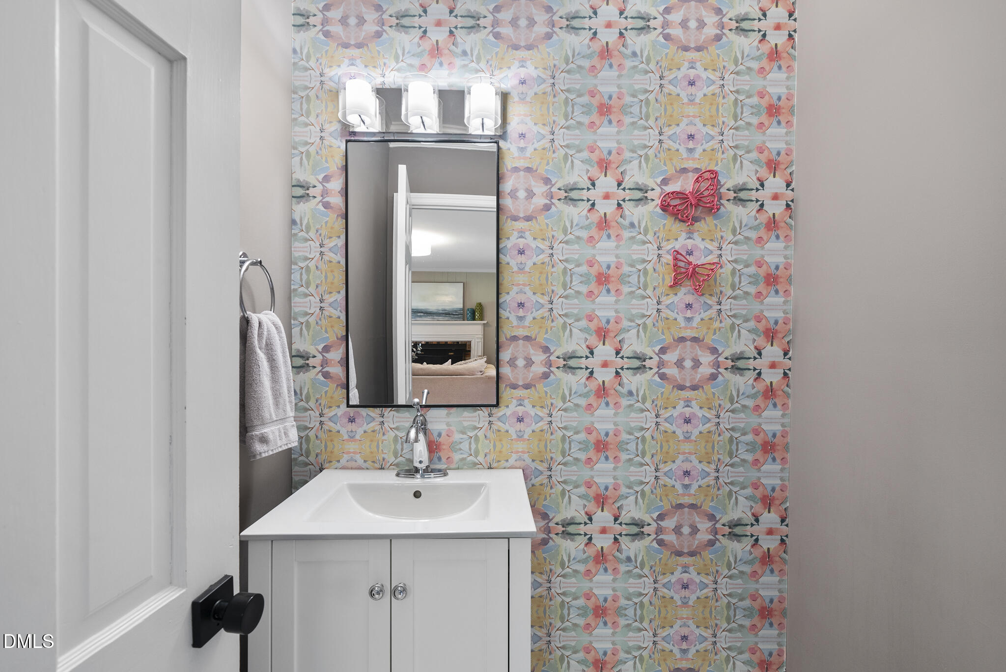 6800 Candlewood Drive