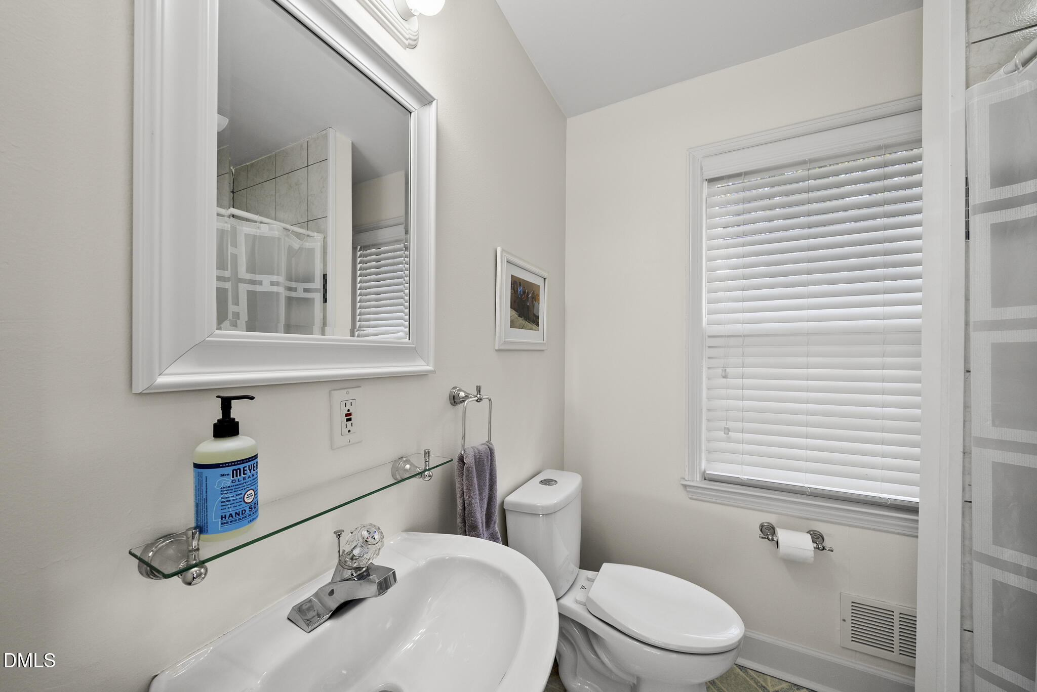 6800 Candlewood Drive