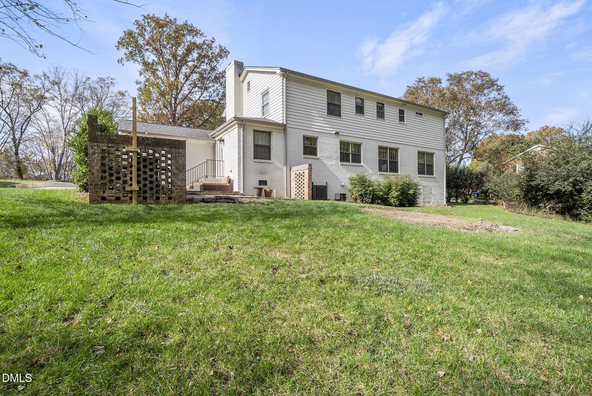 6800 Candlewood Drive