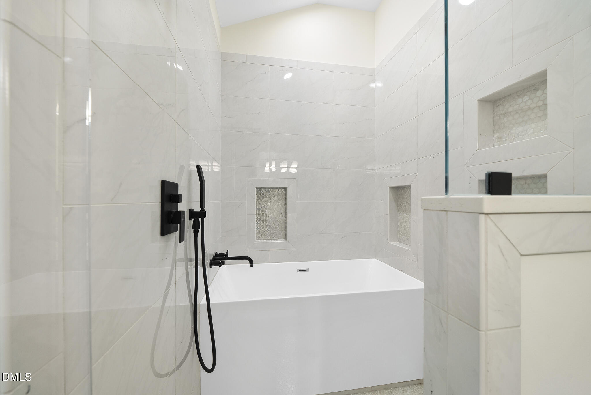 6800 Candlewood Drive