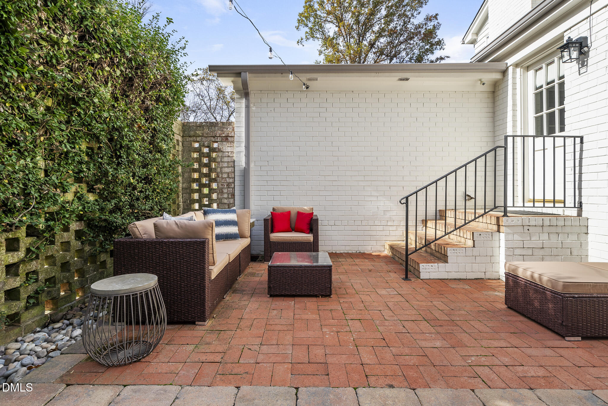 6800 Candlewood Drive