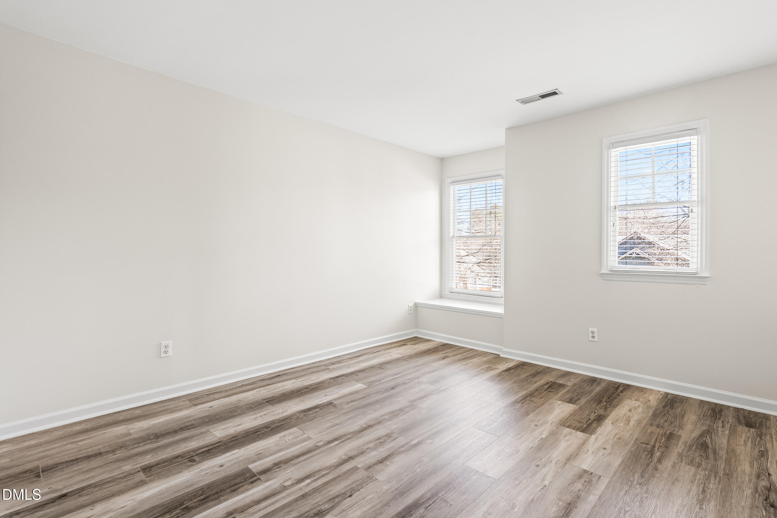 11035 Southwalk Lane