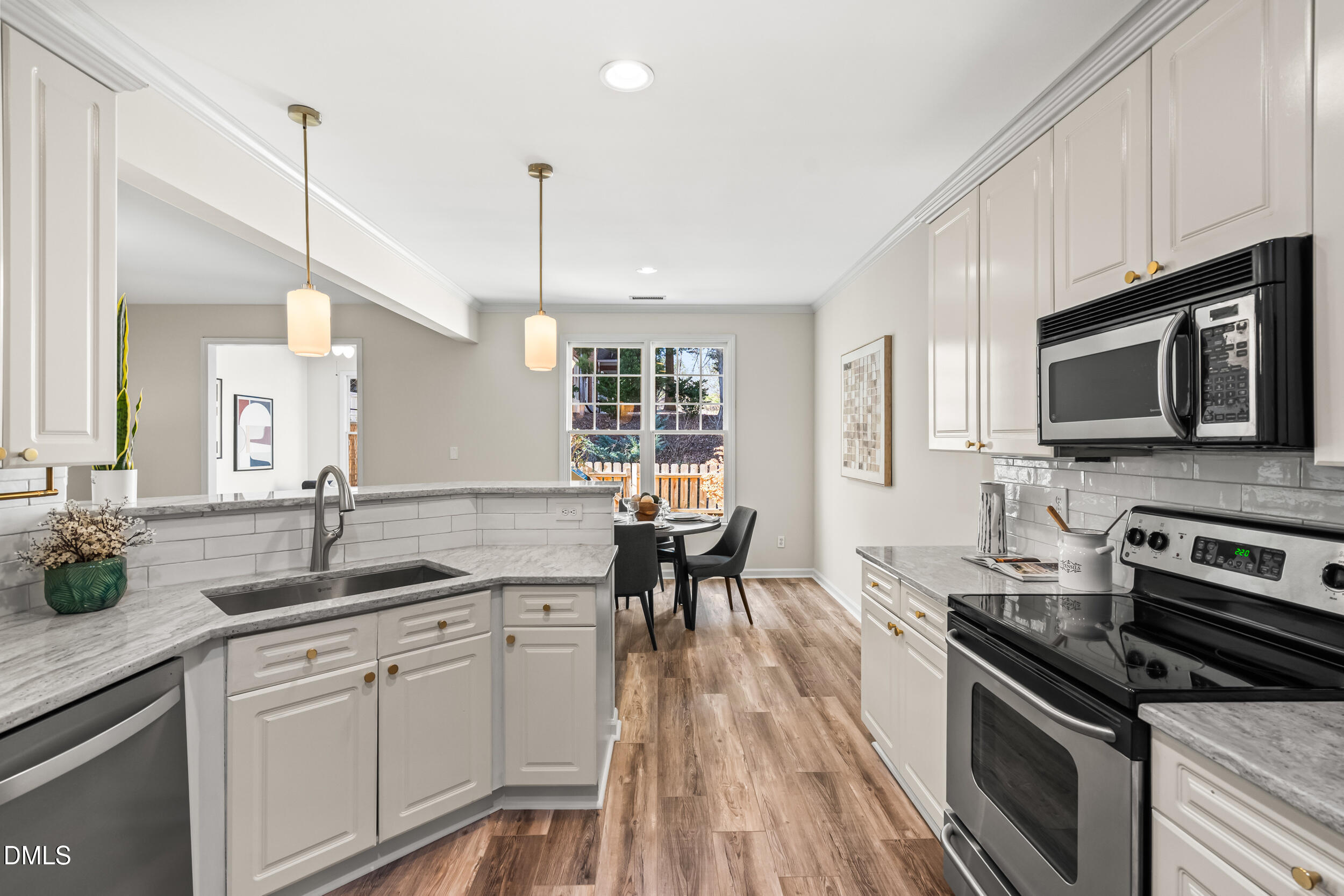 11035 Southwalk Lane