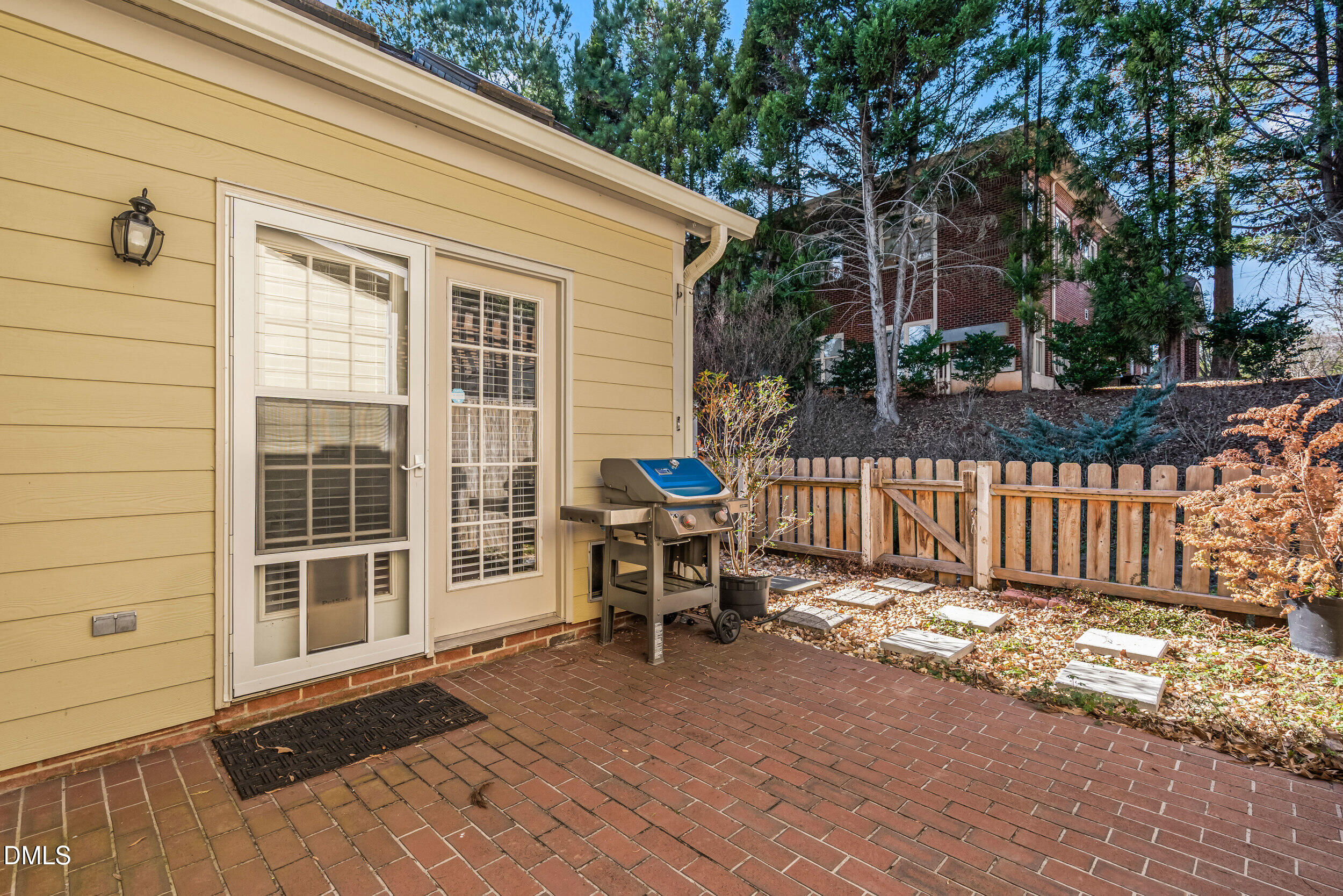 11035 Southwalk Lane