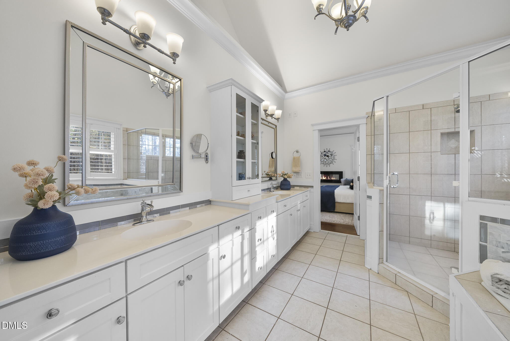 1016 Northlake Court