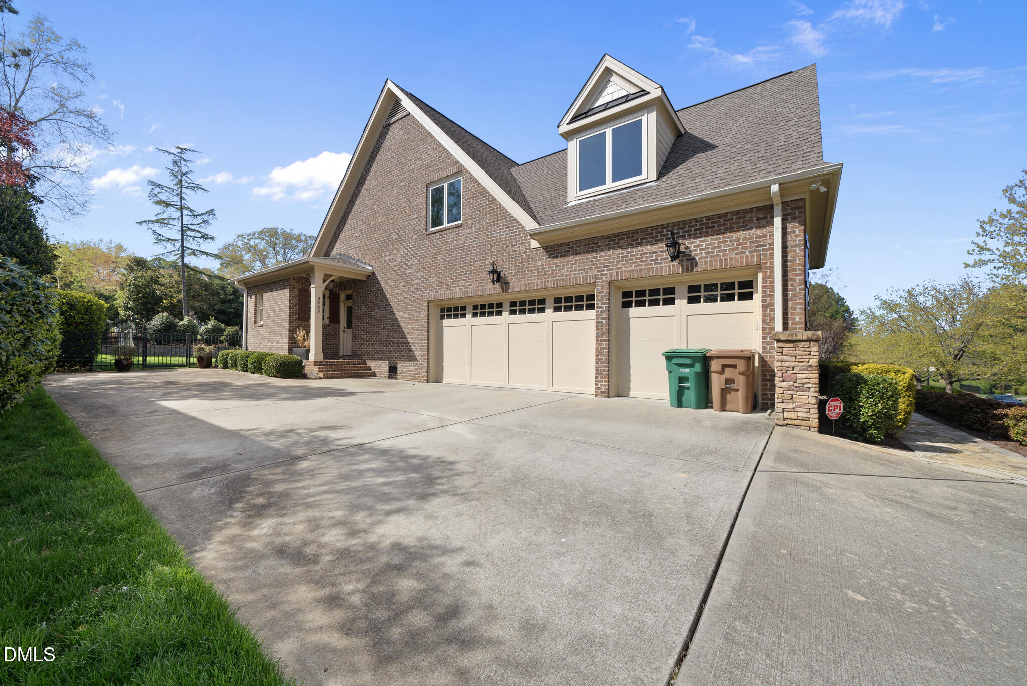 3005 Greyhawk Place