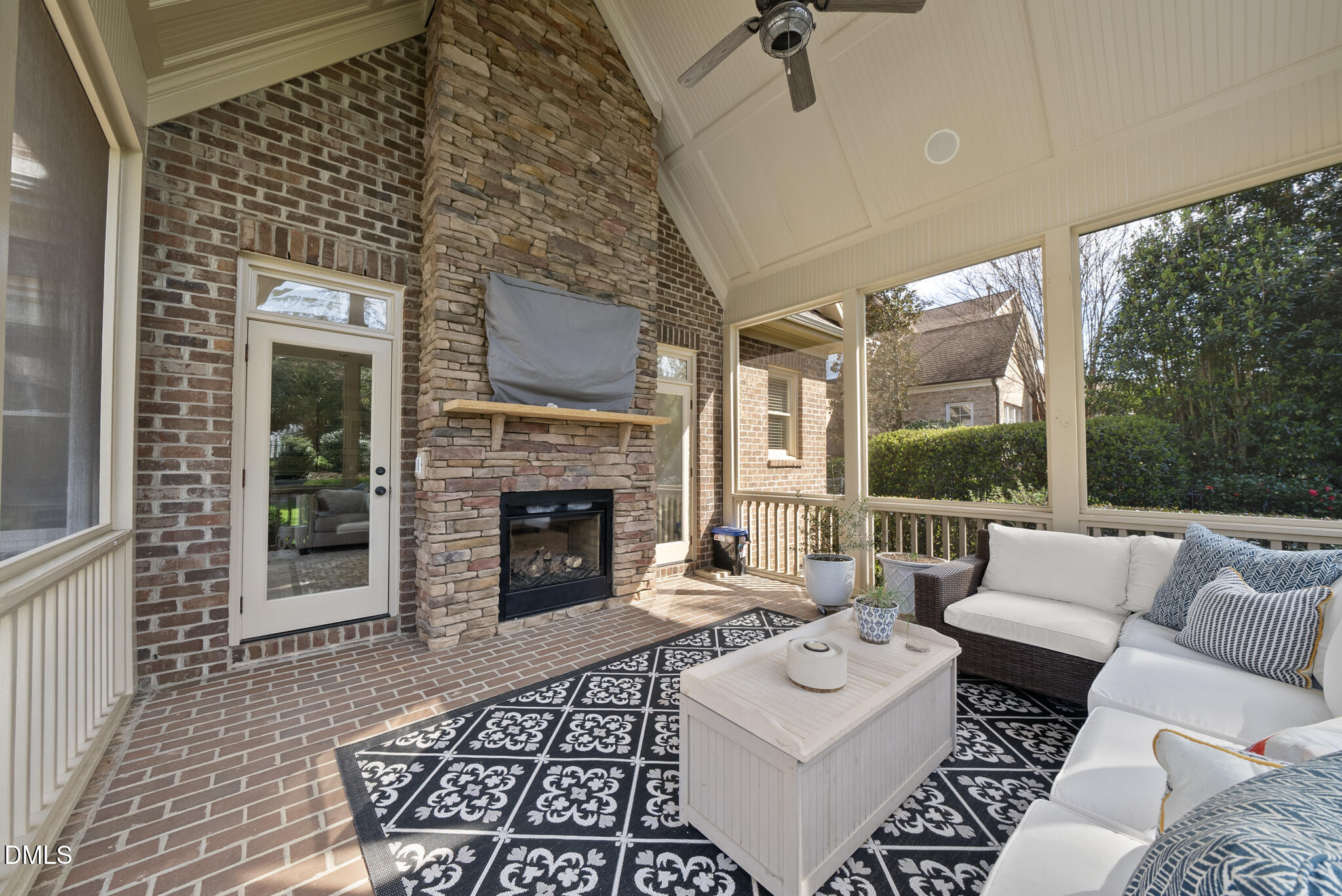 3005 Greyhawk Place