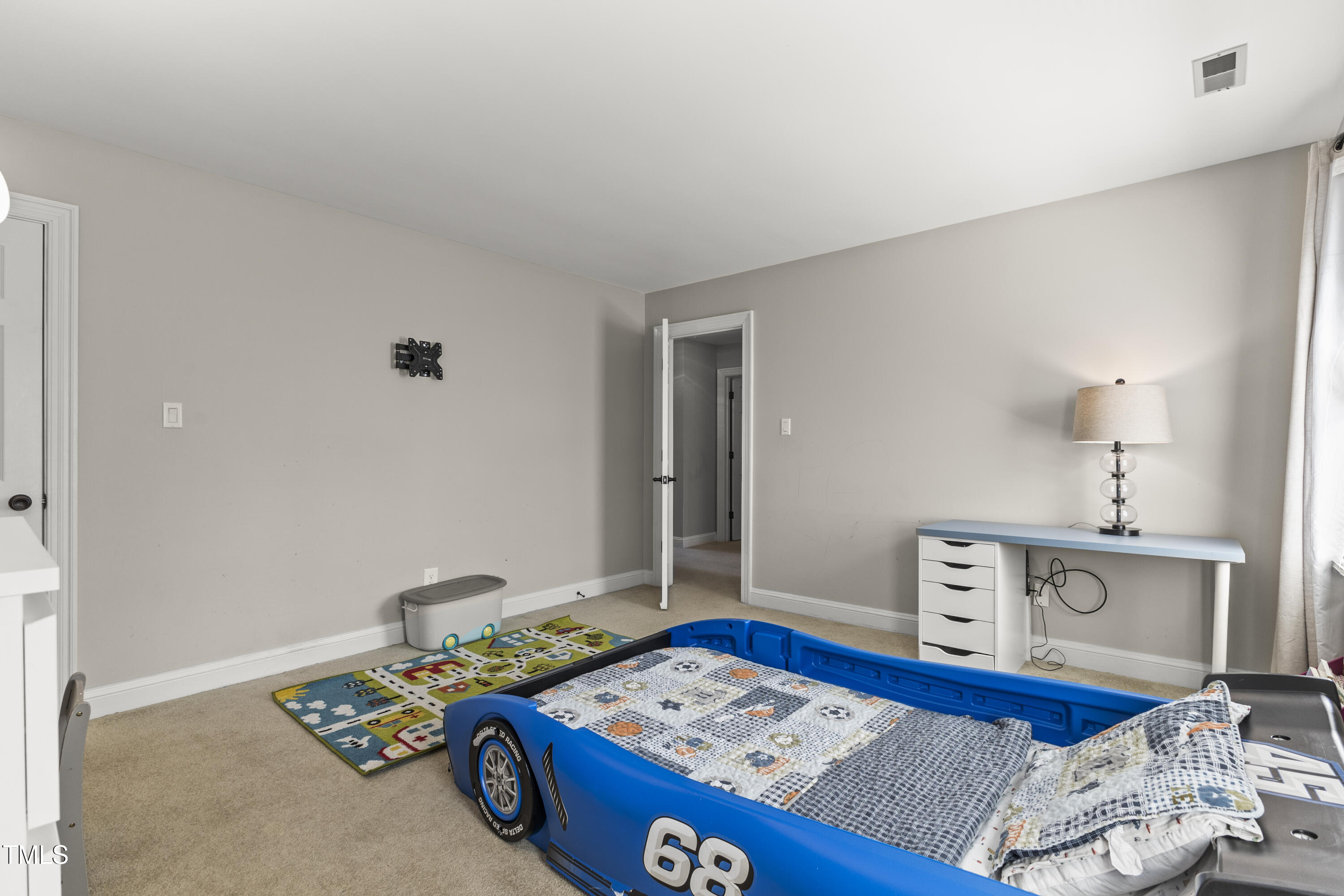 209 Ashmore Lane