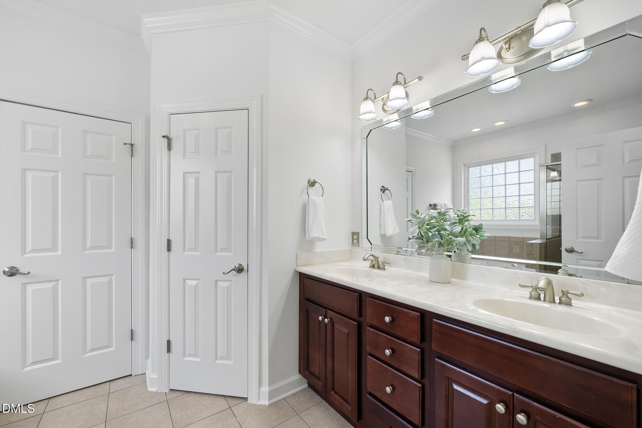 2921 Oak Bridge Drive