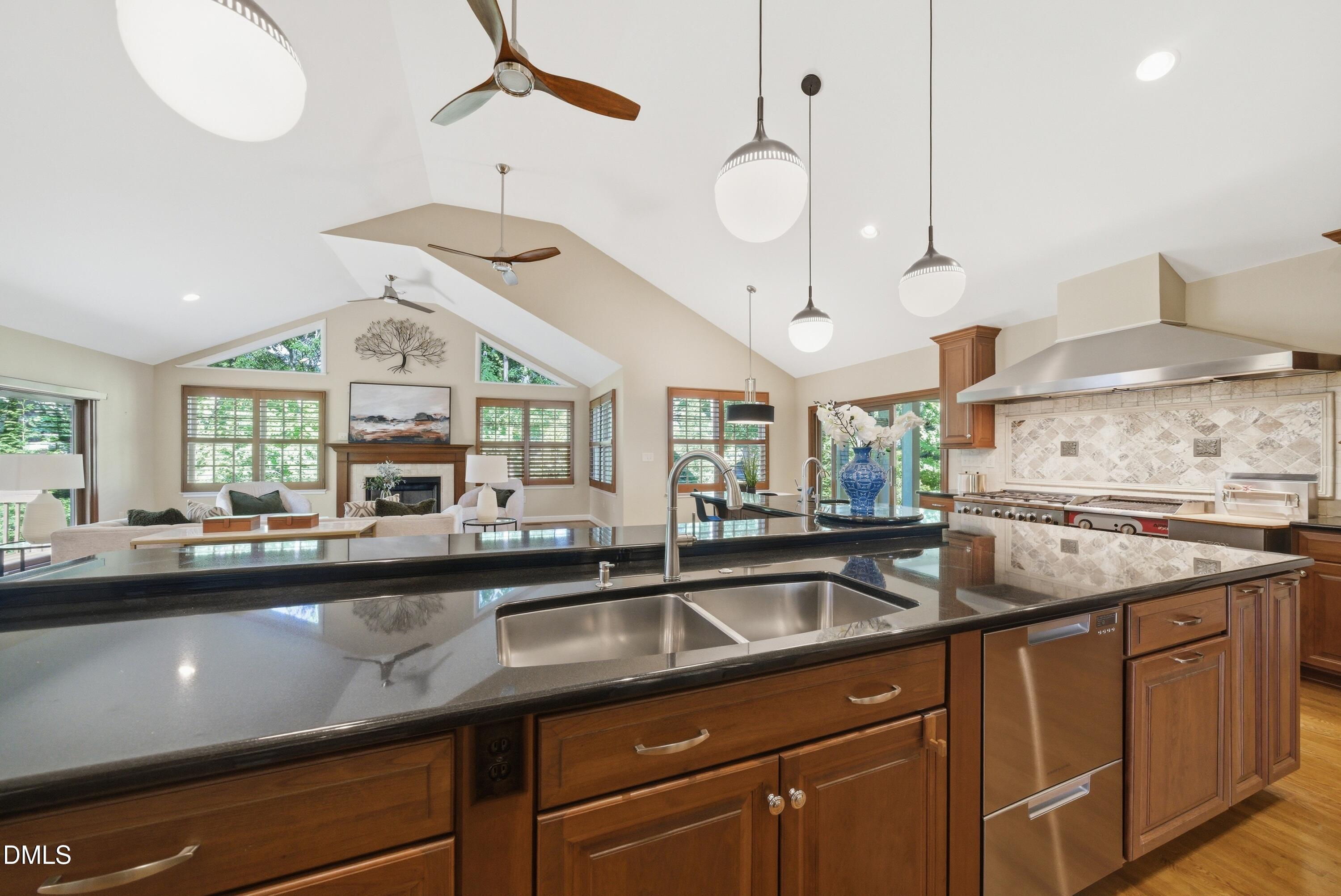 3812 Somerset Drive