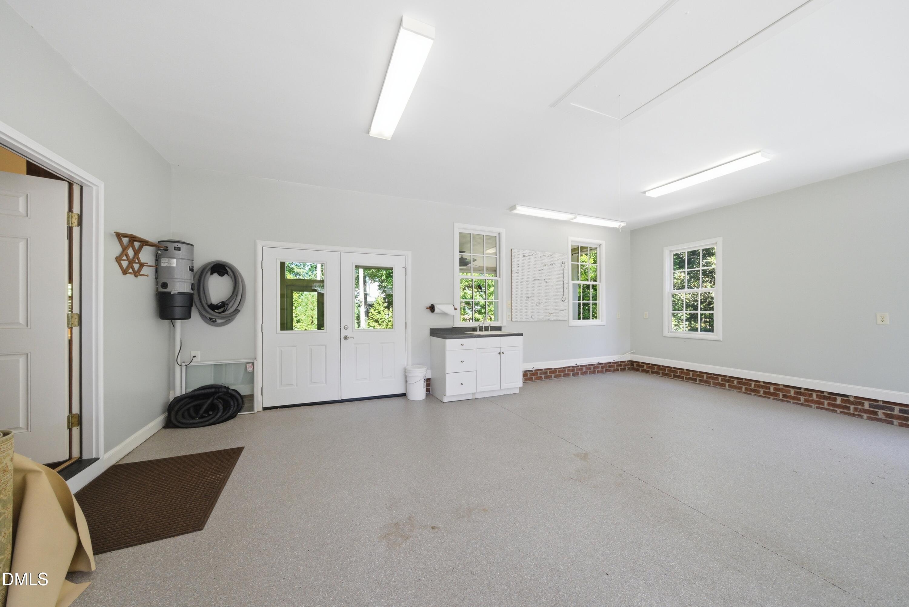 3812 Somerset Drive