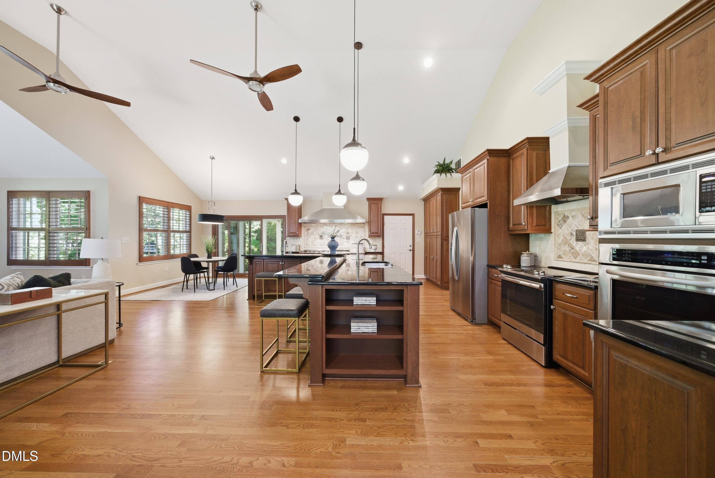 3812 Somerset Drive
