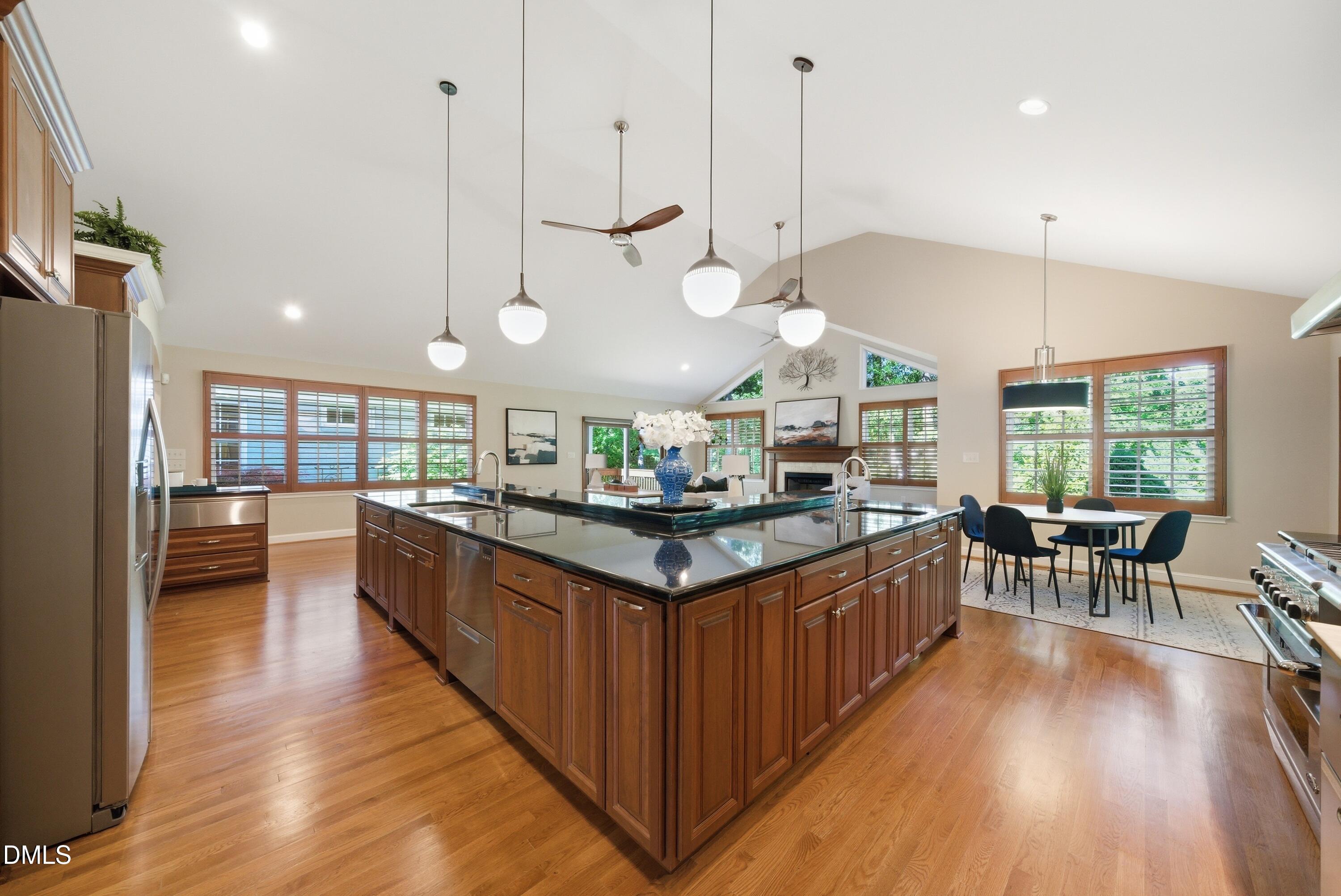 3812 Somerset Drive