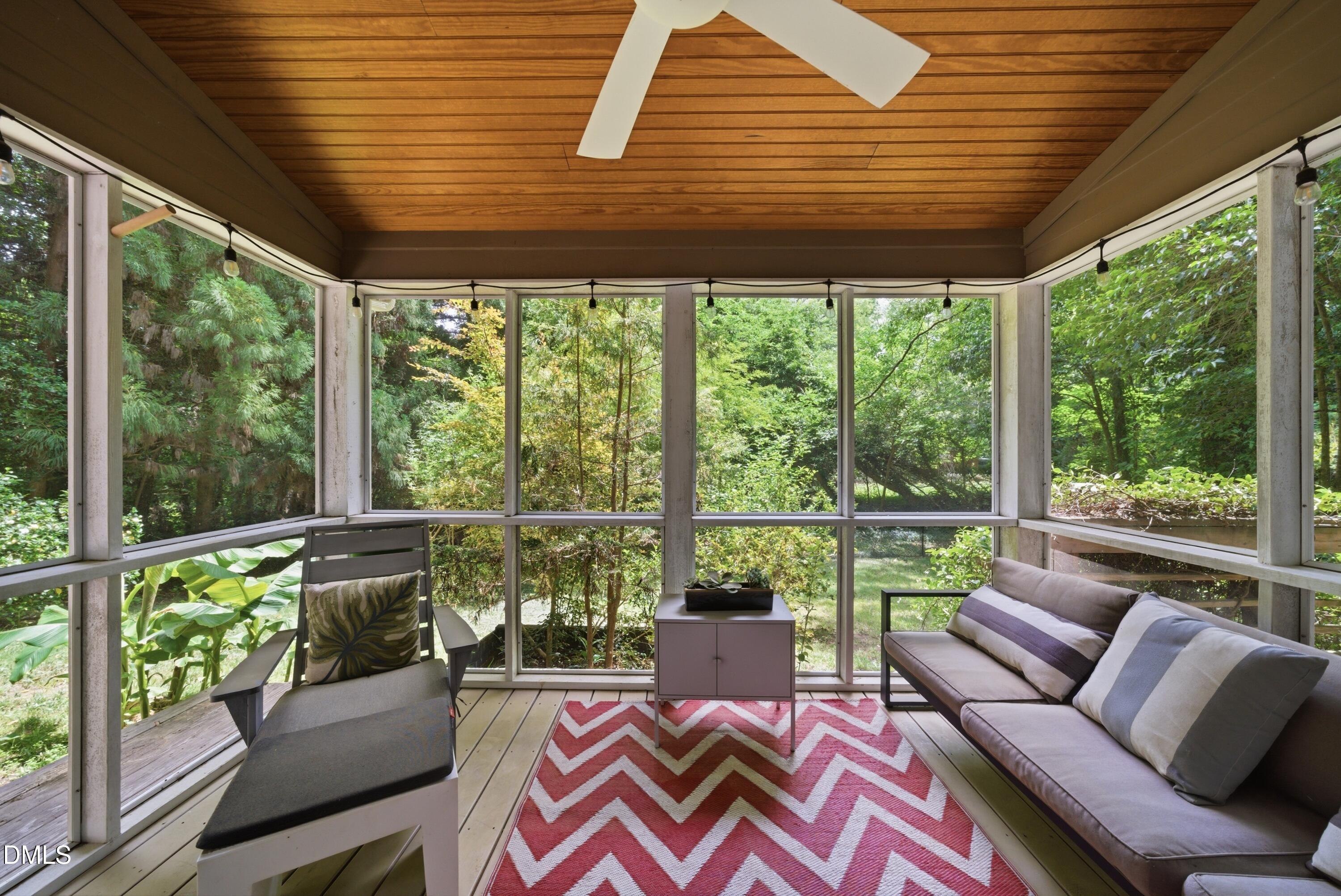 16 Davie Circle
