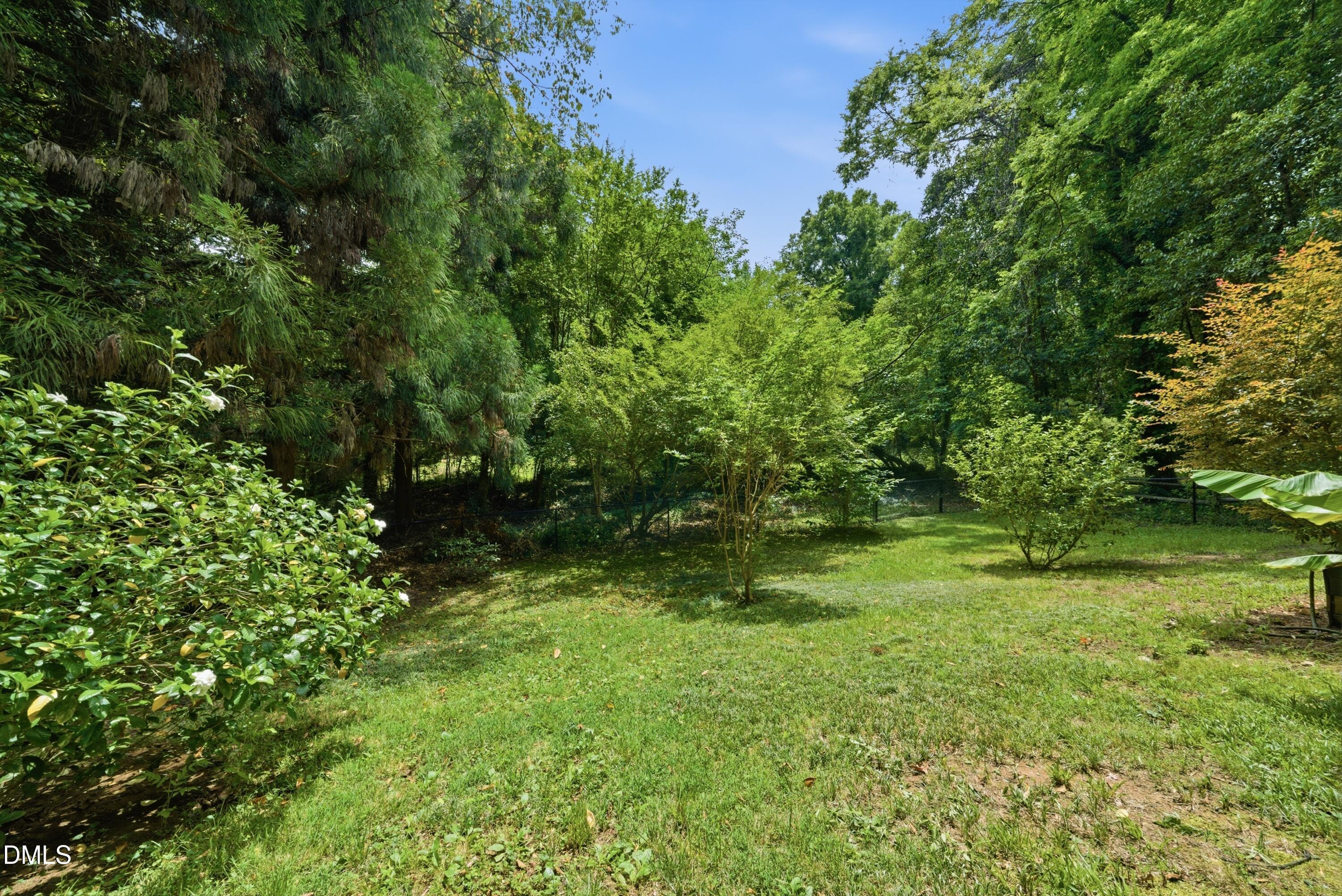 16 Davie Circle
