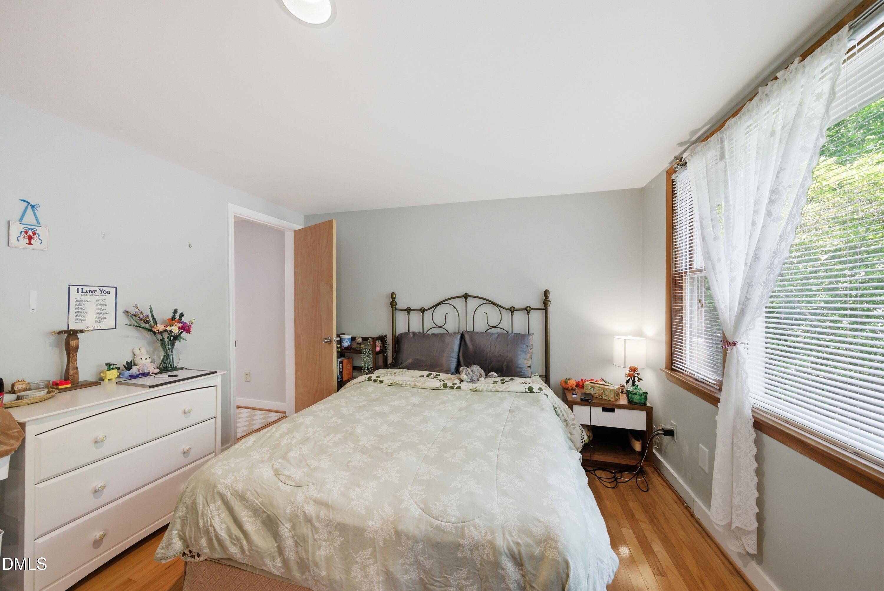 16 Davie Circle