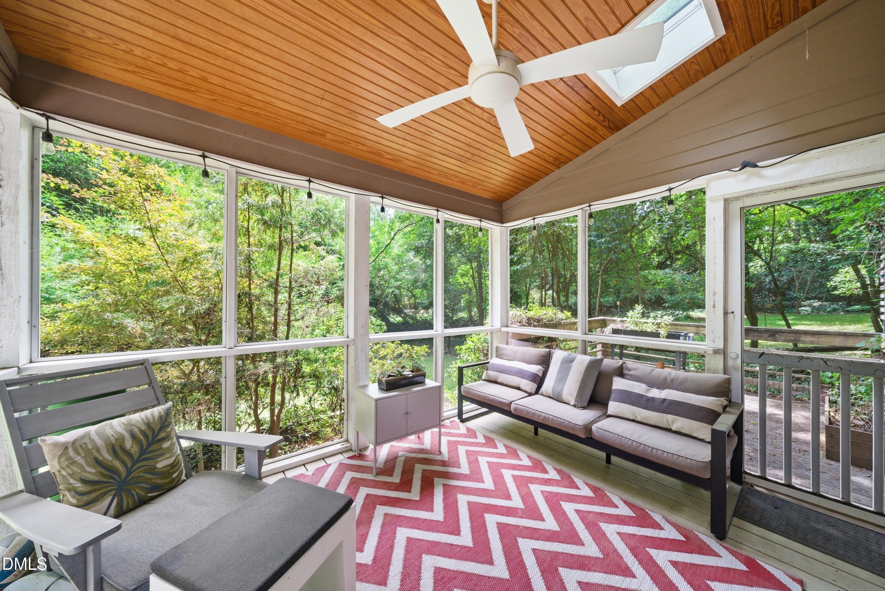 16 Davie Circle