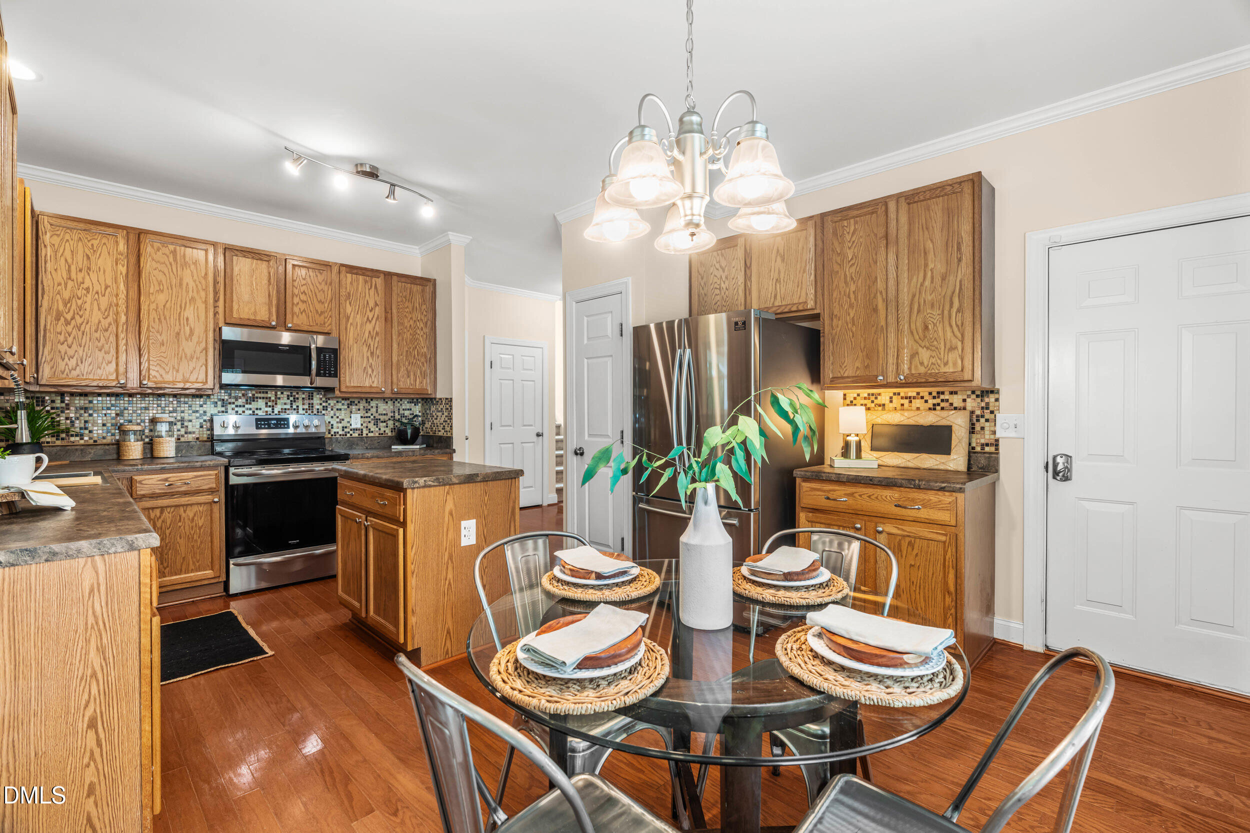 305 Chapel Valley Lane