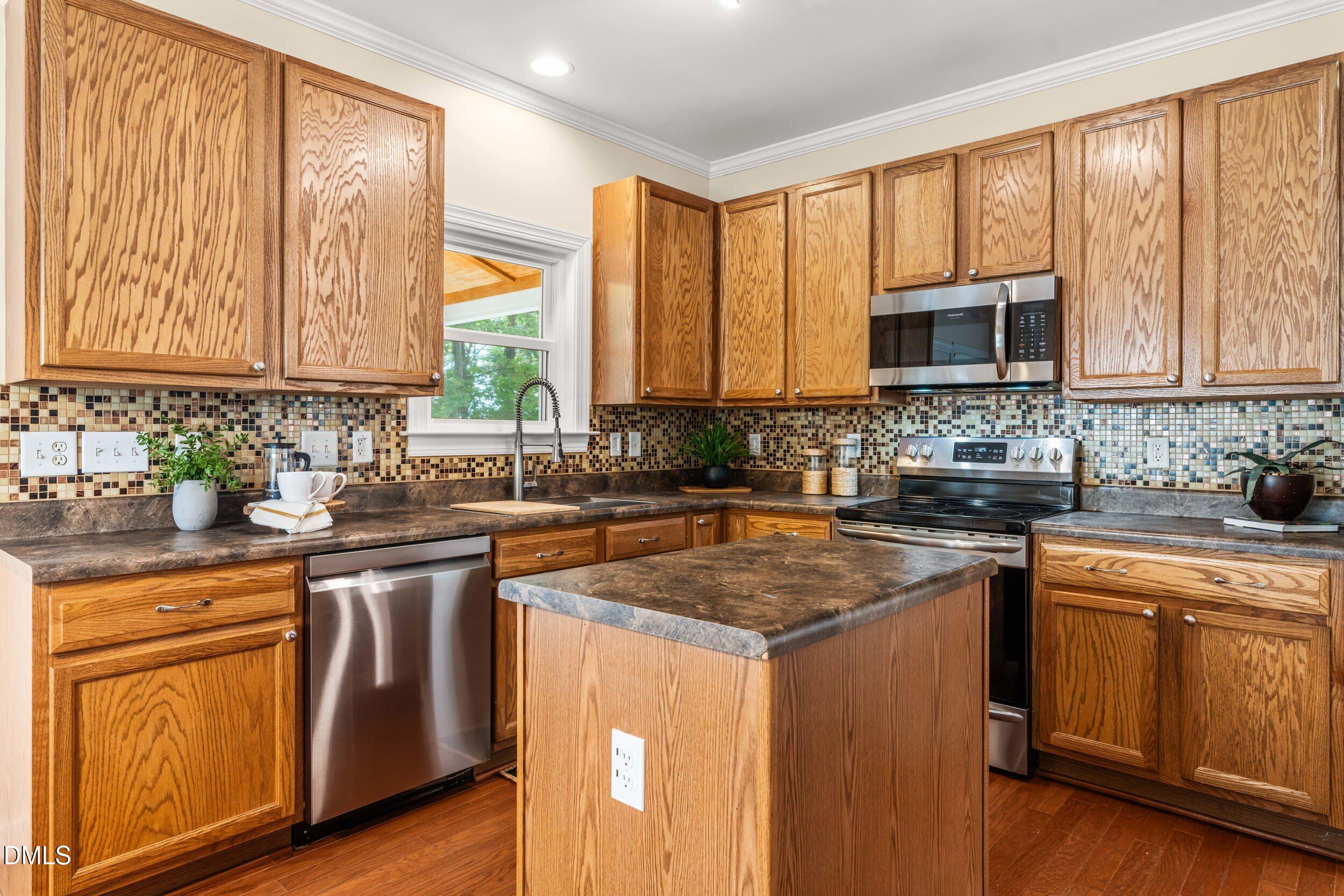 305 Chapel Valley Lane