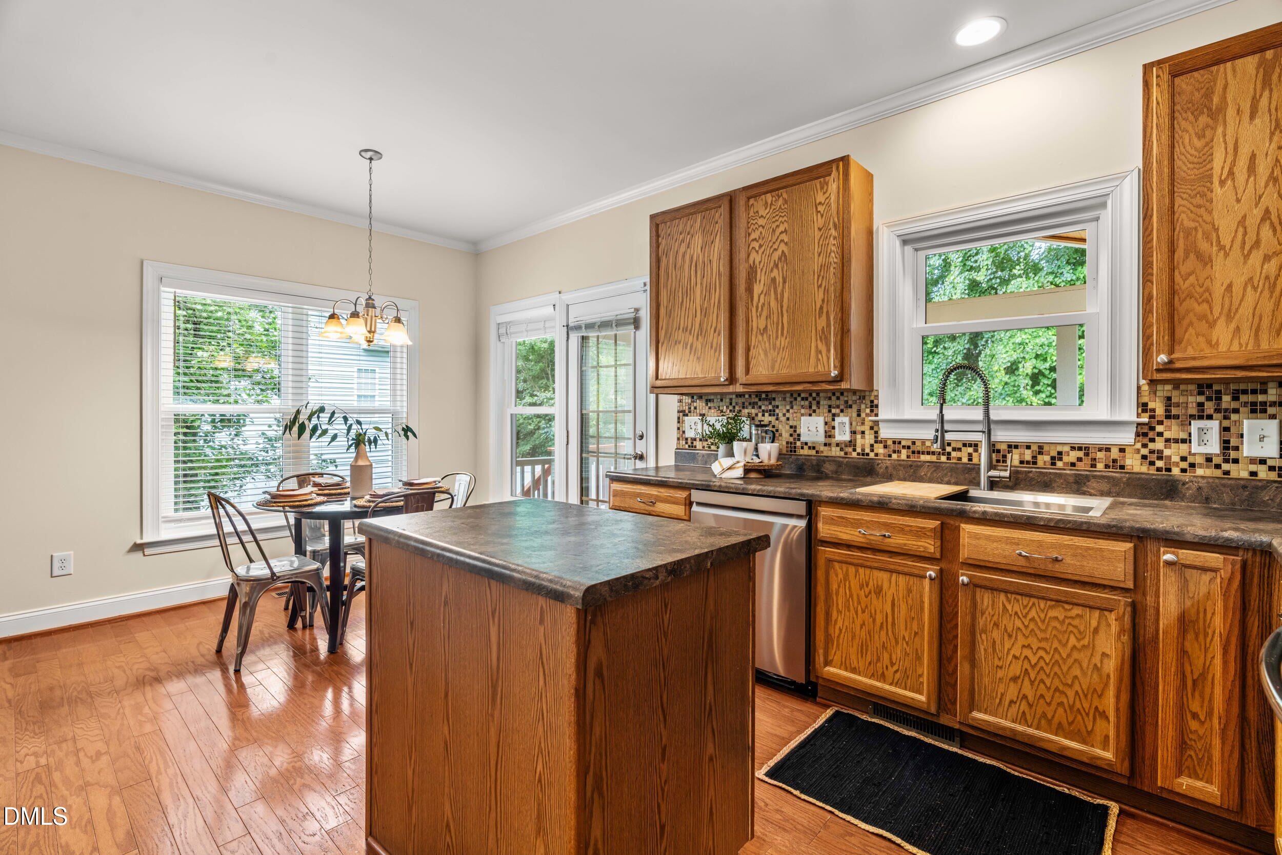 305 Chapel Valley Lane