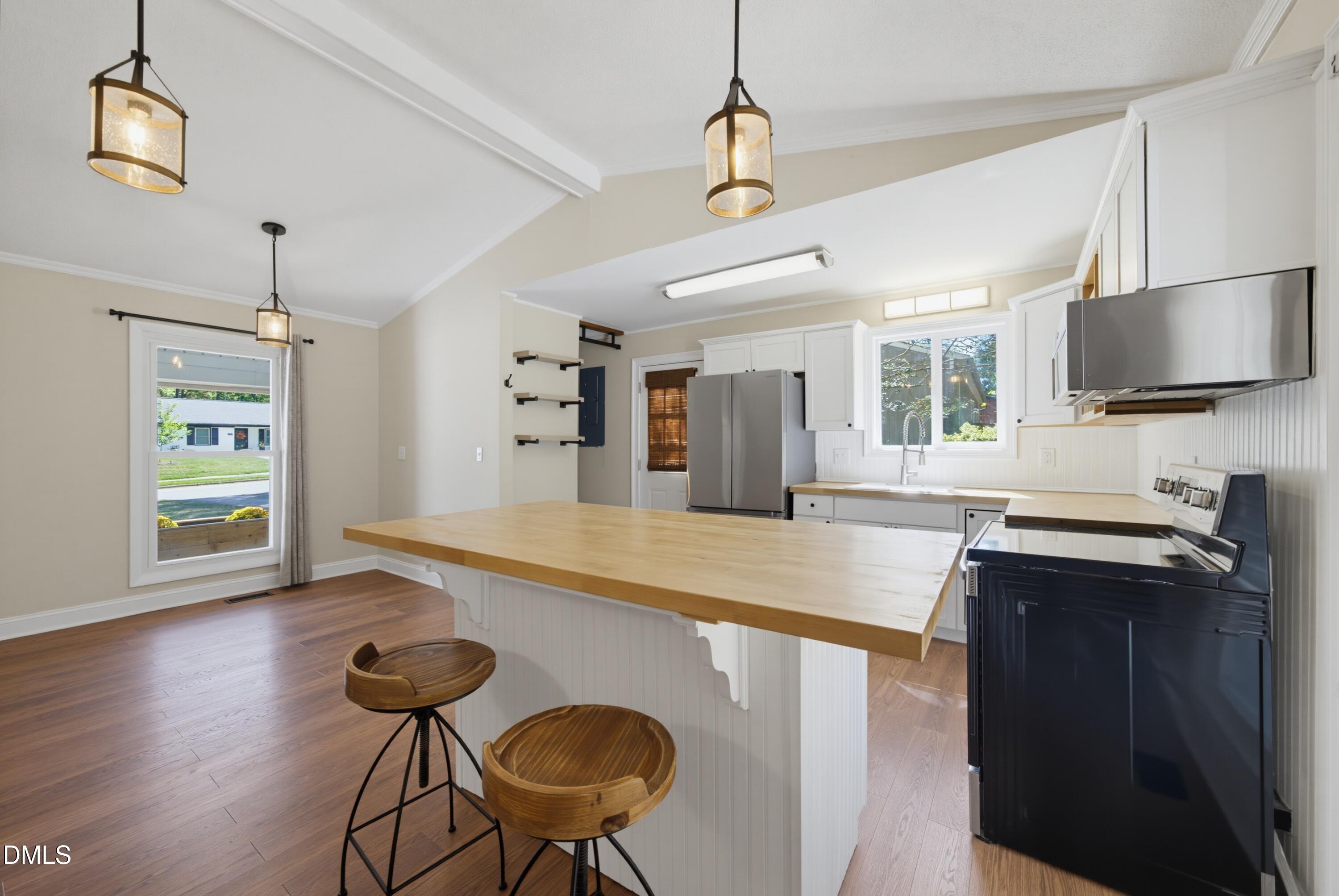 1106 Broadford Drive