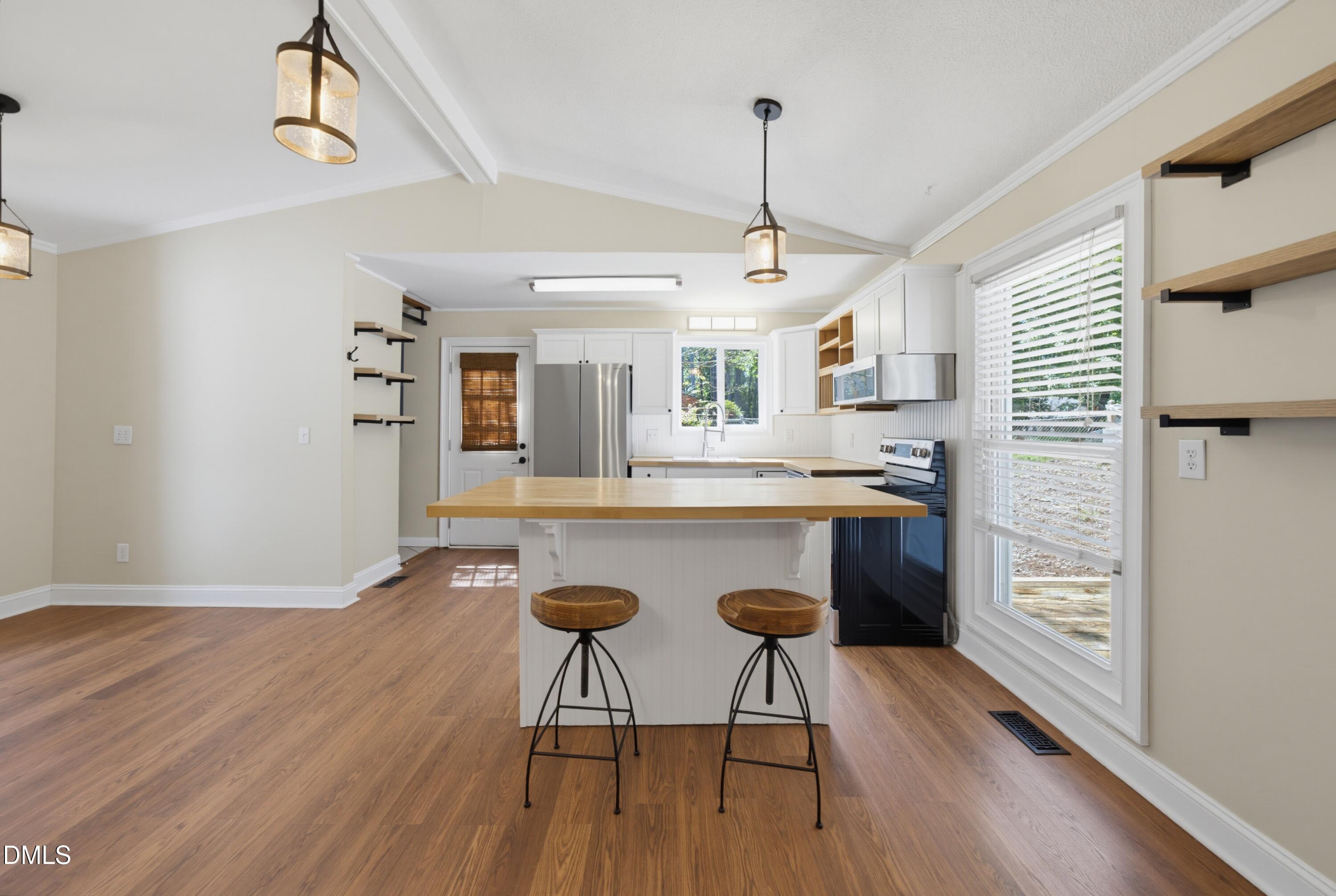 1106 Broadford Drive