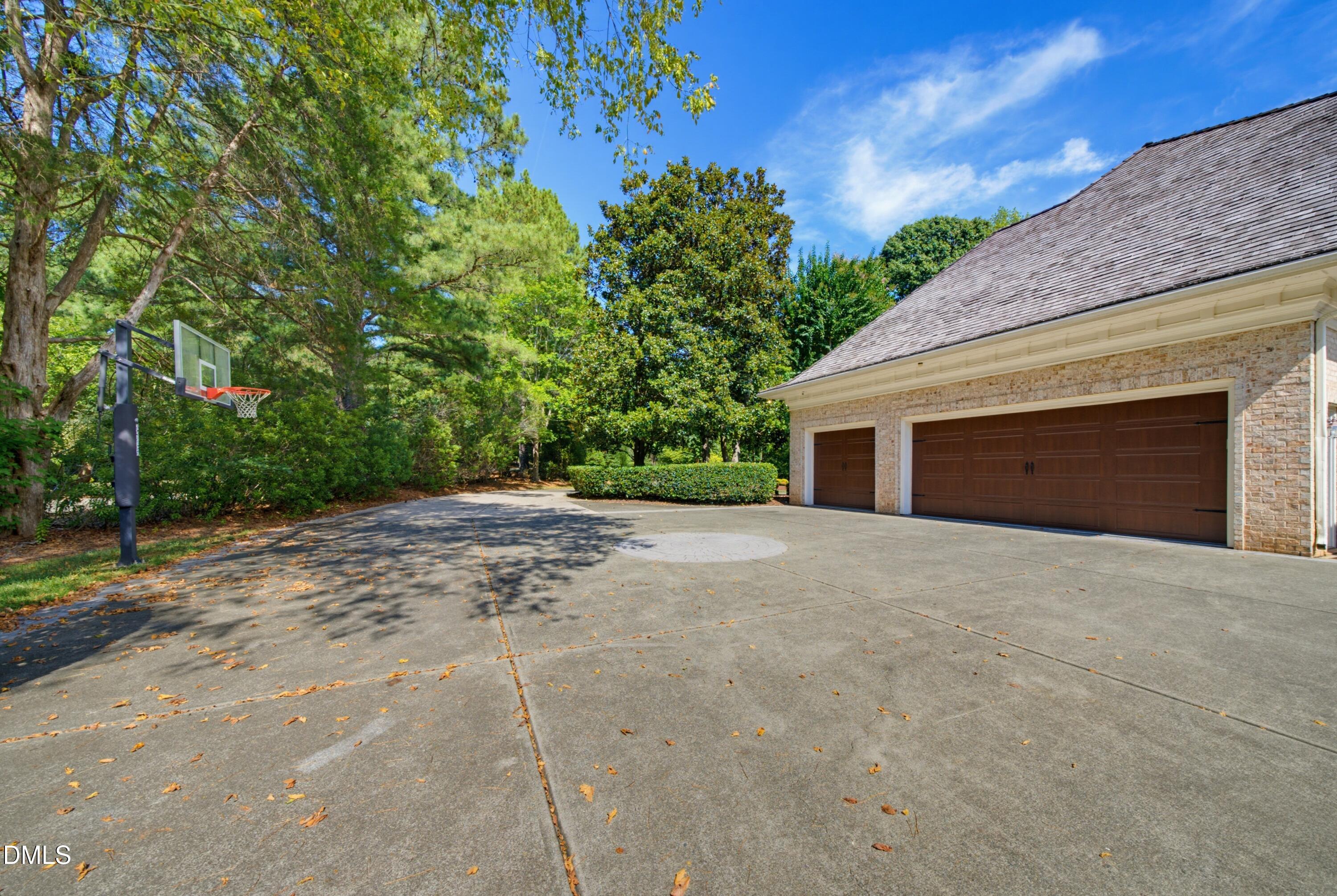 6592 Wakefalls Drive