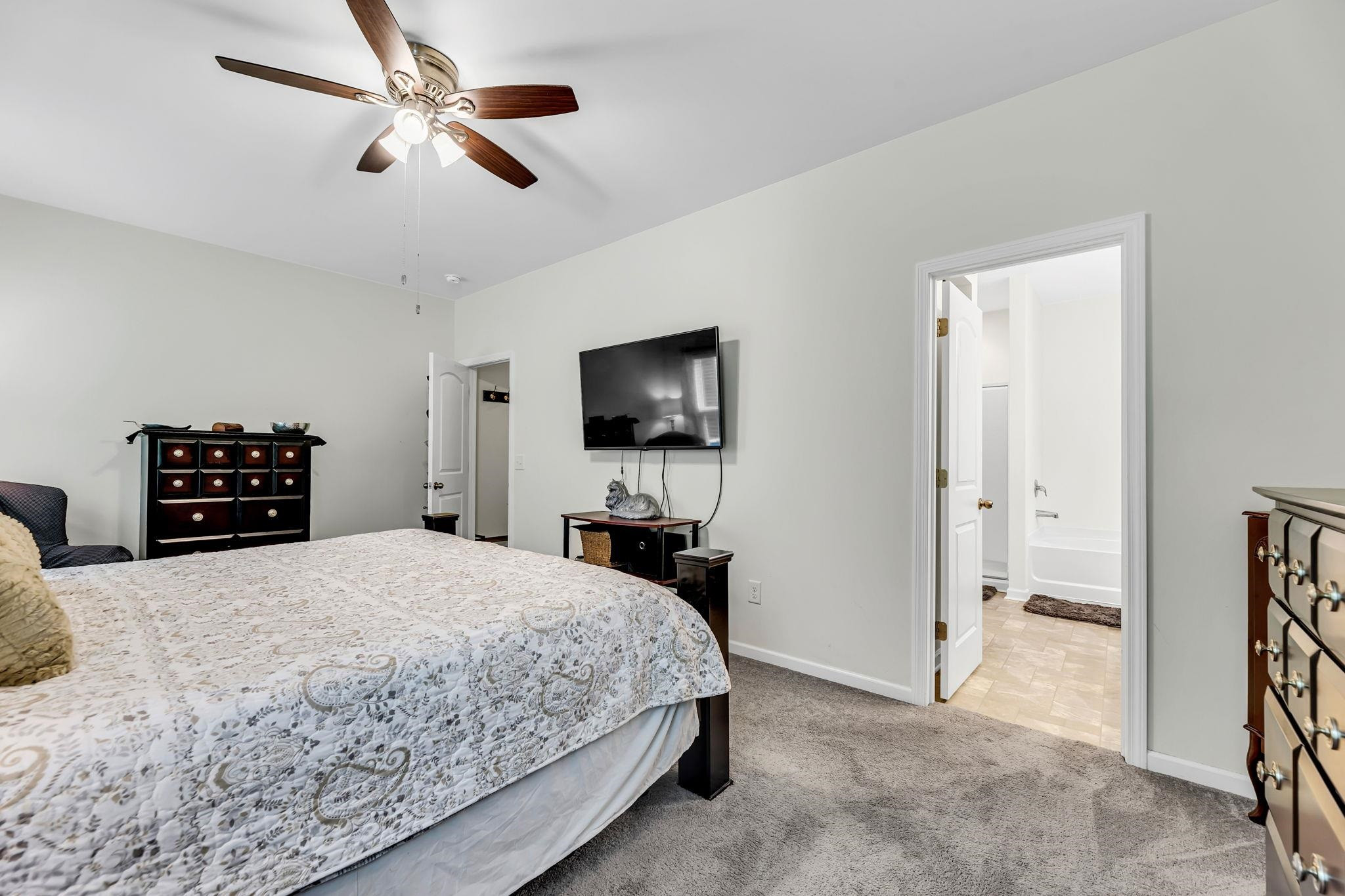 2204 Owls Nest, McLeansville