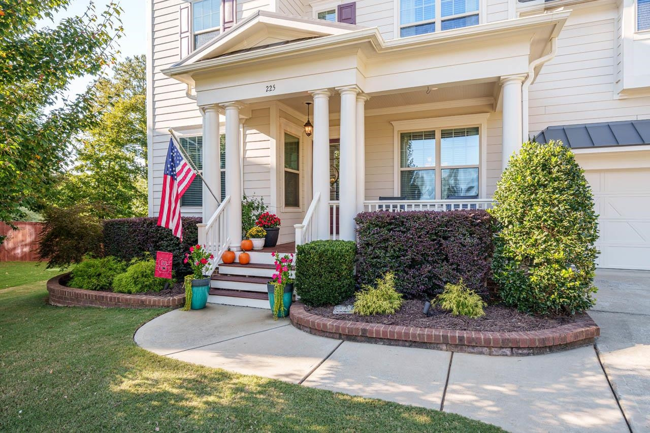 225 Echo Creek Place