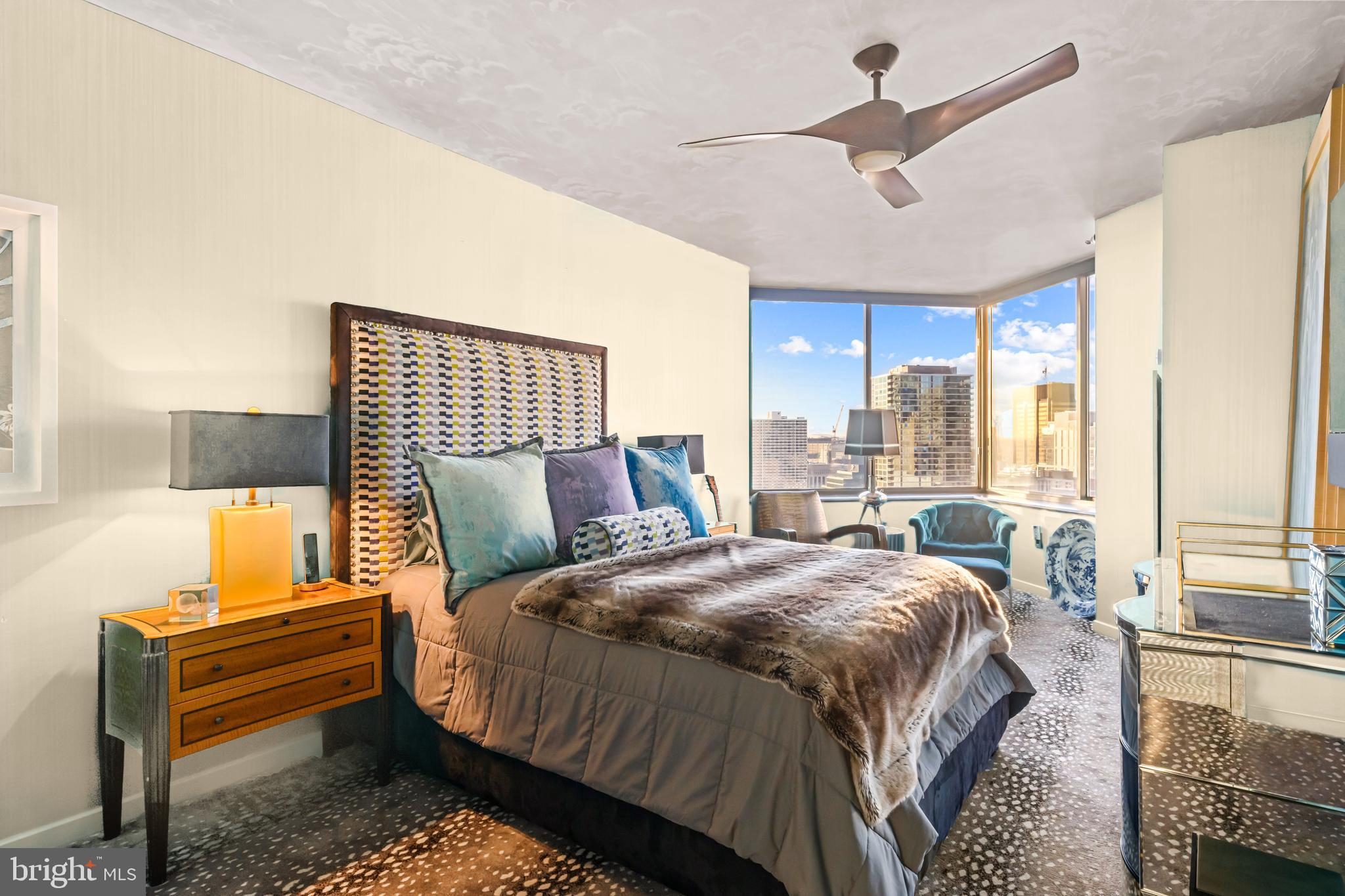 210 W Rittenhouse Sq #2105