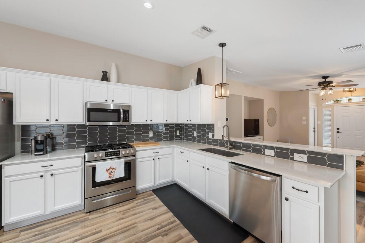 2604 James Bausch LN