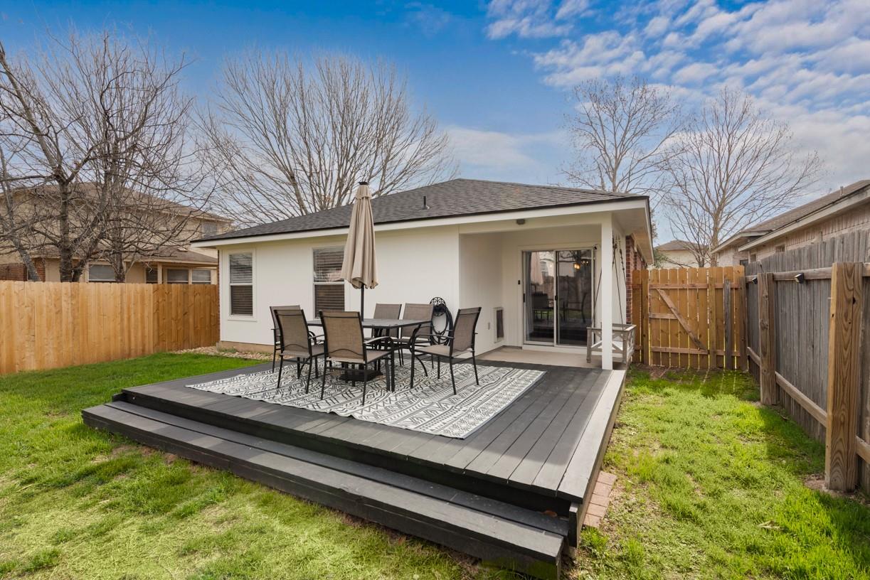 2604 James Bausch LN