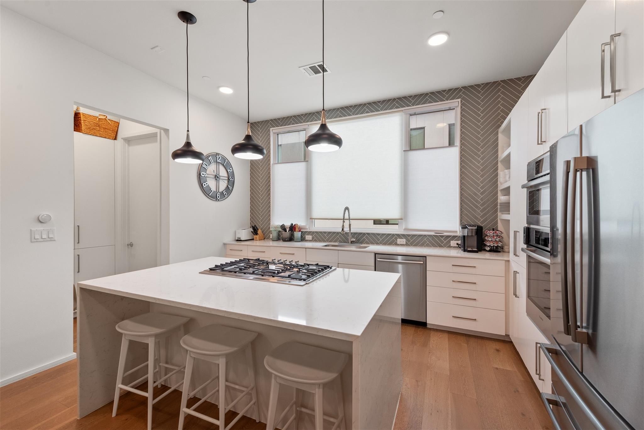 3100 Menchaca RD # 27