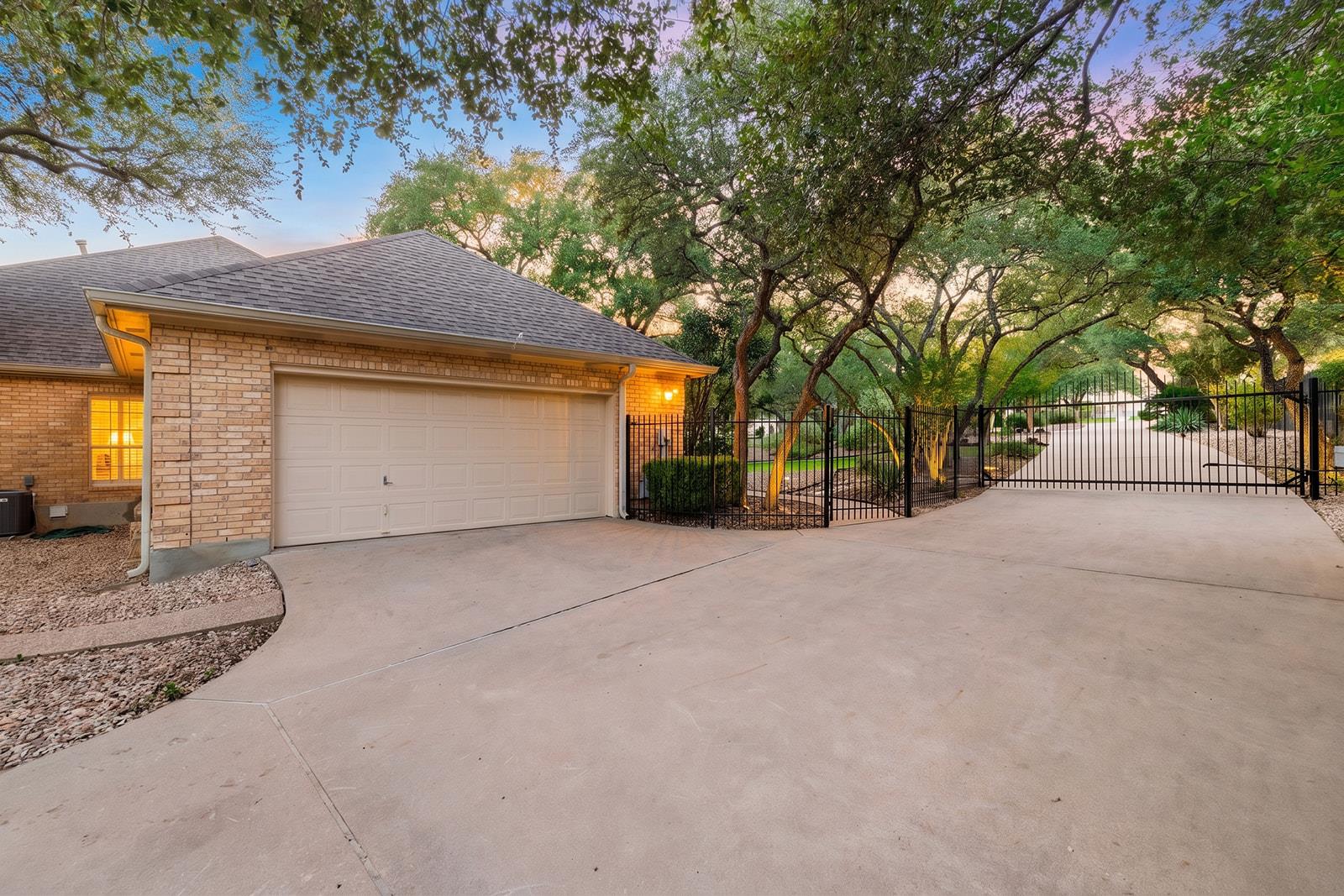 8807 Smoketree CV