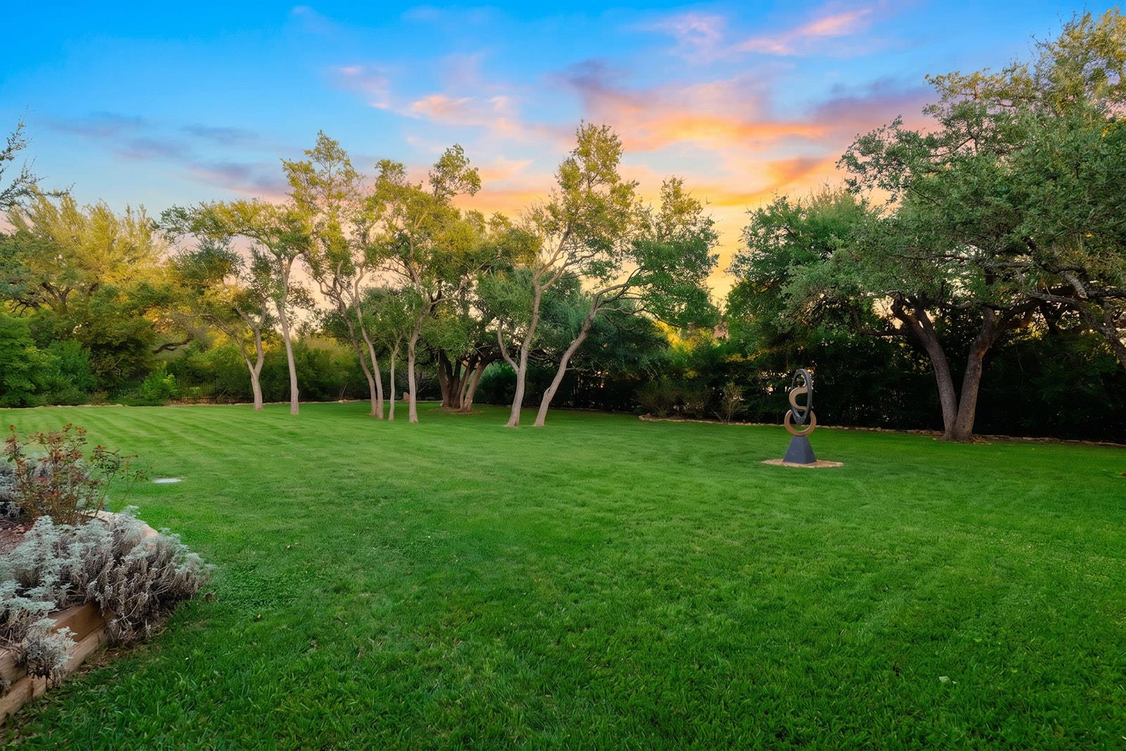 8807 Smoketree CV